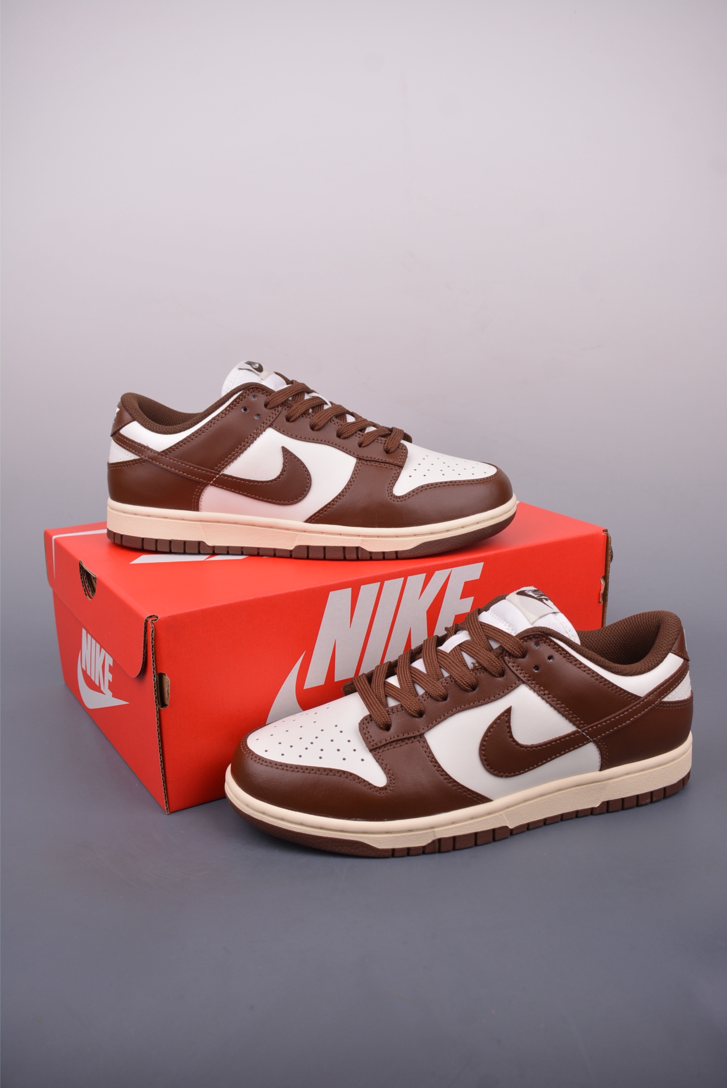 Nike SB Dunk Low Mocha: Premium Leather, Comfortable Fit, and Stylish Design 6 i1747866705157 3115 0 4