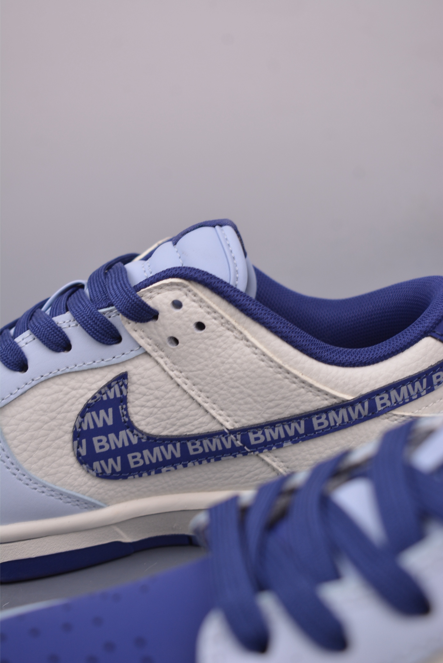 Nike SB Dunk Low DIY Blue White Sneakers - Fashionable and Comfortable 9 i1747866848114 4807 0 7