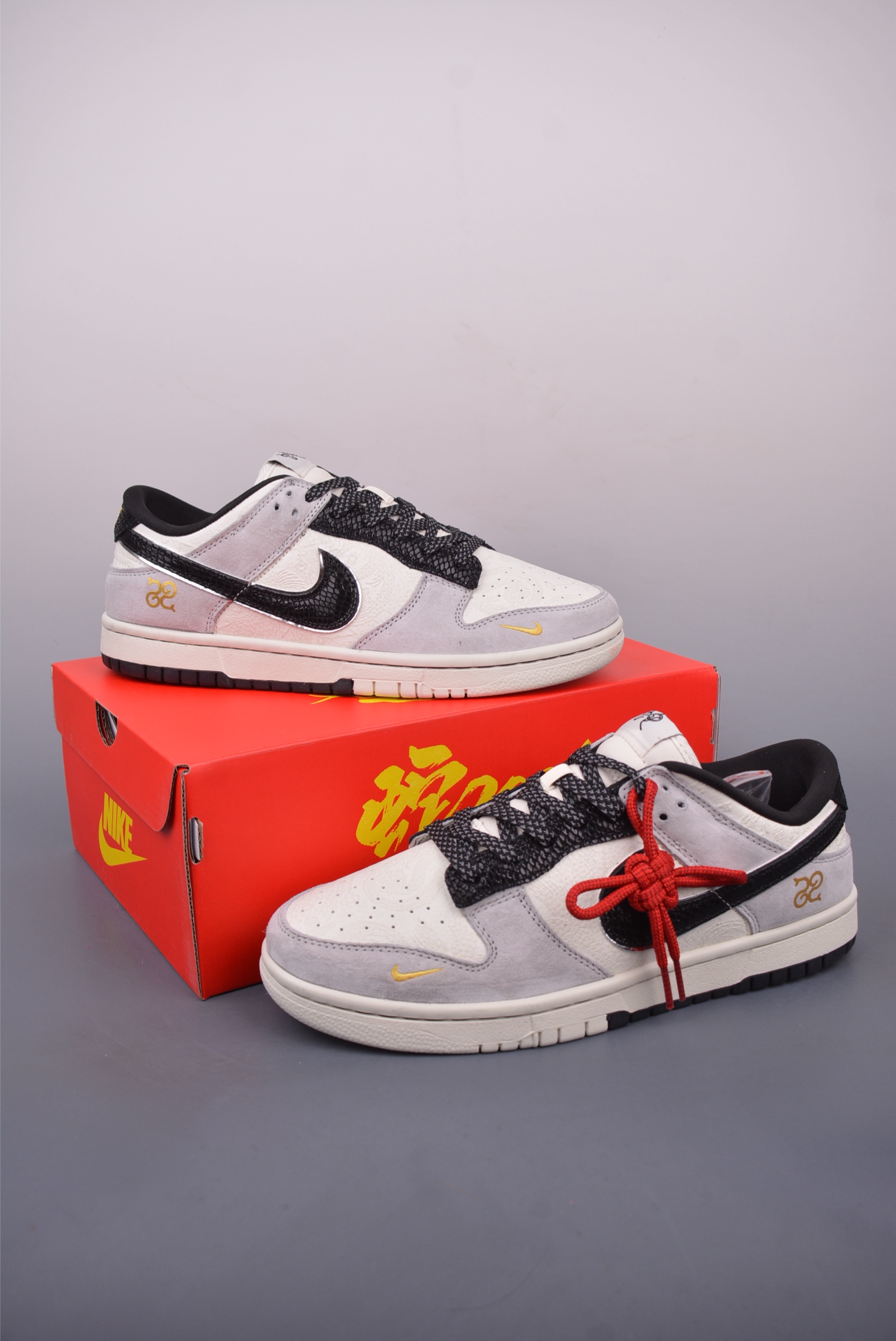 Nike SB Dunk Low DIY Sneakers Original Leather Custom Style Shoes 5 i1747866909377 8523 0 4