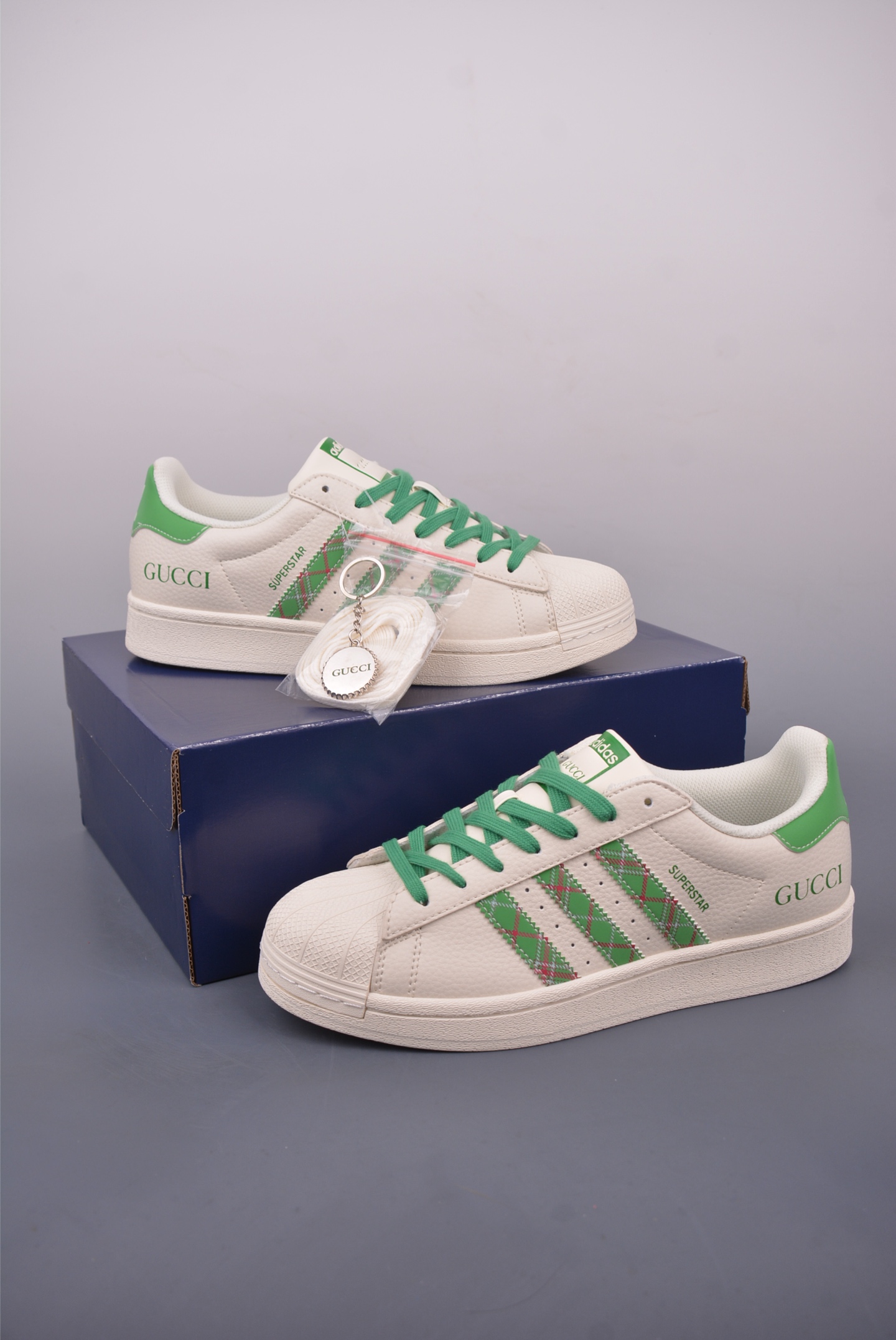 Adidas Superstar x Gucci Collaboration Classic White Sneakers 6 i1747867234936 4621 0 4