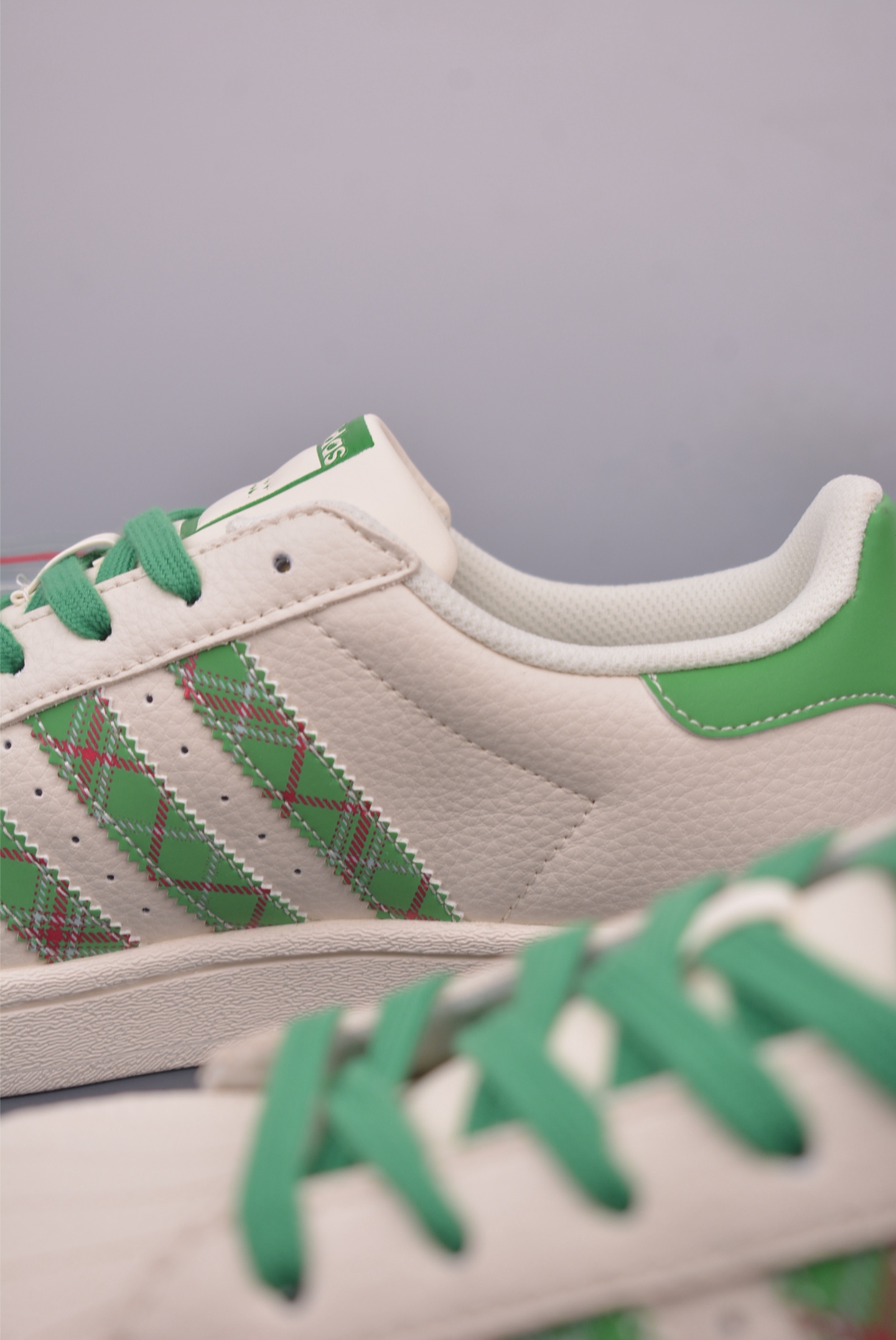 Adidas Superstar x Gucci Collaboration Classic White Sneakers 9 i1747867245409 5941 0 7