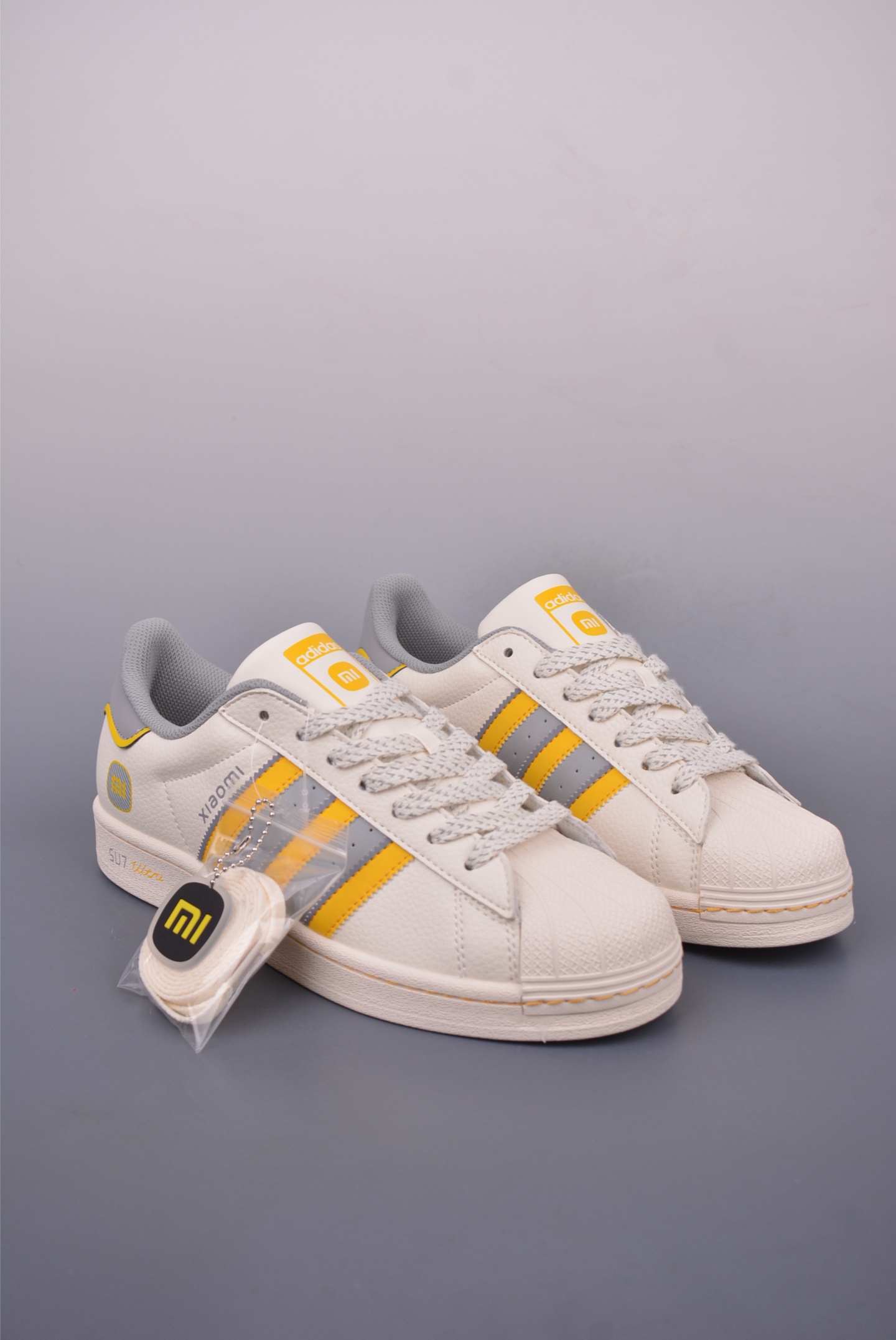 Adidas Superstar 2025: Classic Shell Toe Sneakers with DIY Collaboration 2 i1747867267004 5233 0 0