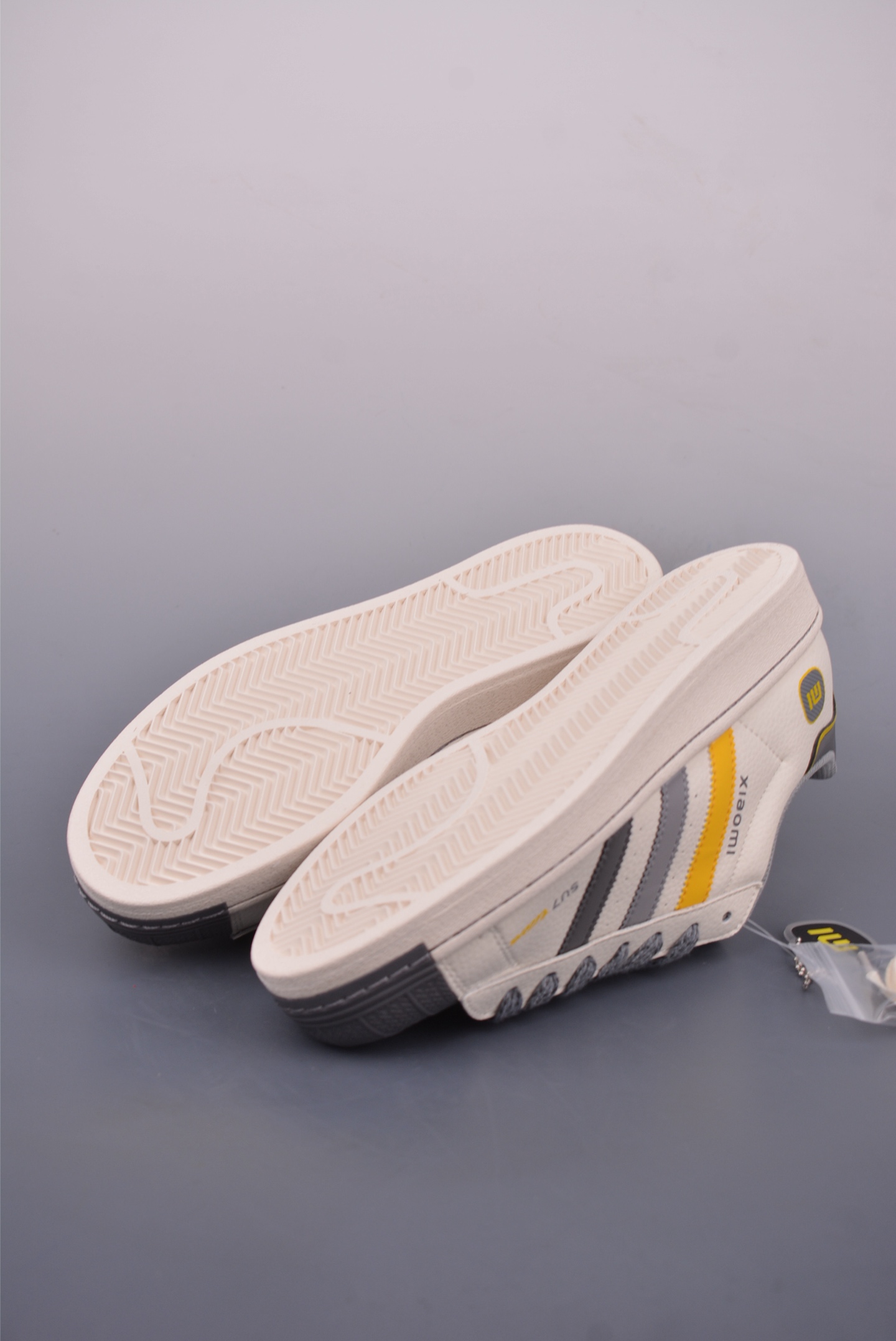 Adidas Originals Superstar 2025 "Shell Toe" DIY Collaboration Sneakers 4 i1747867302725 7933 0 2