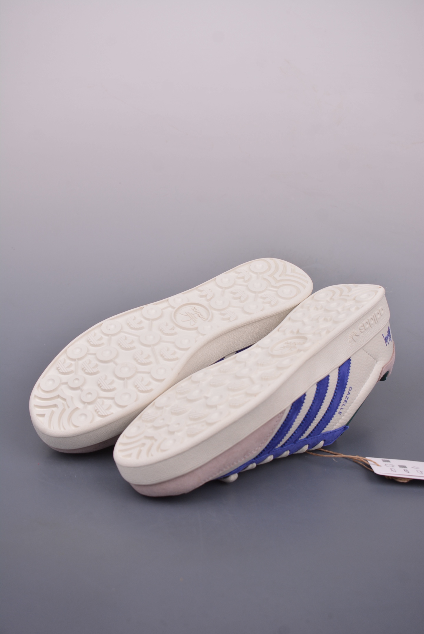 Adidas Samba OG 斯图西联名 复古桑巴板鞋 DD6601
