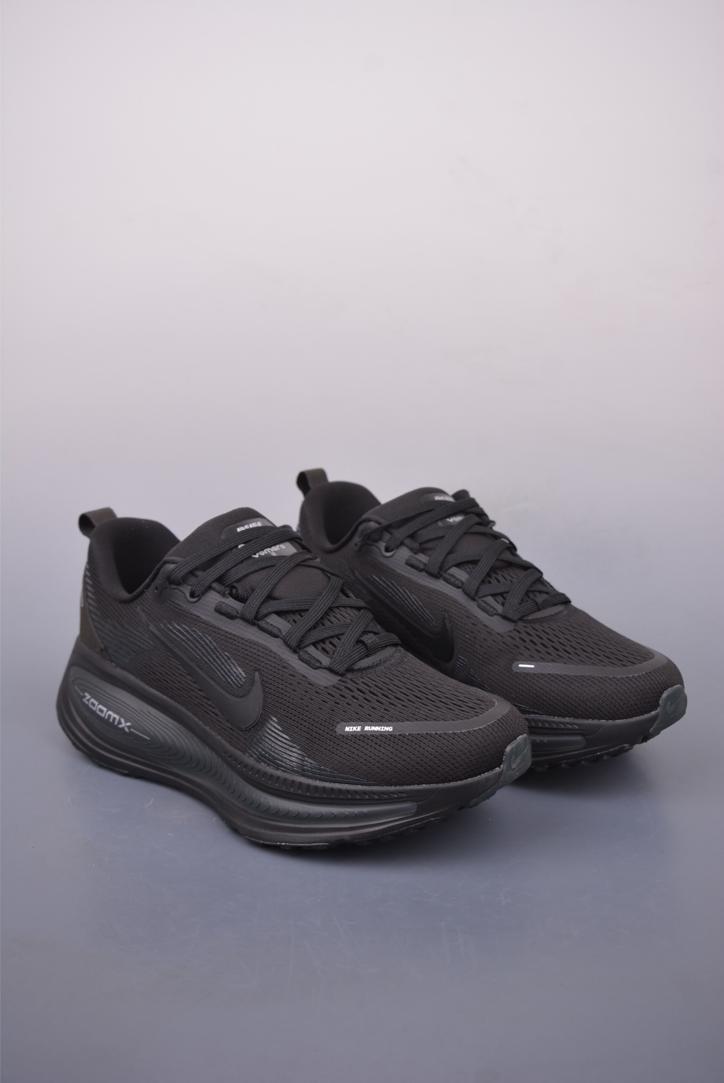 Nike Air Zoom Vomero 18: Advanced Tech Running Shoes - Black 2 i1747940989344 9925 0 0