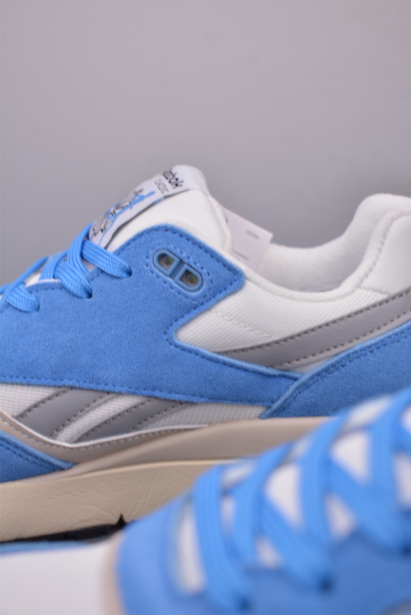 Reebok ERS World Retro Running Shoes - Classic Style, Modern Comfort 8 i1747941204093 4067 0 7
