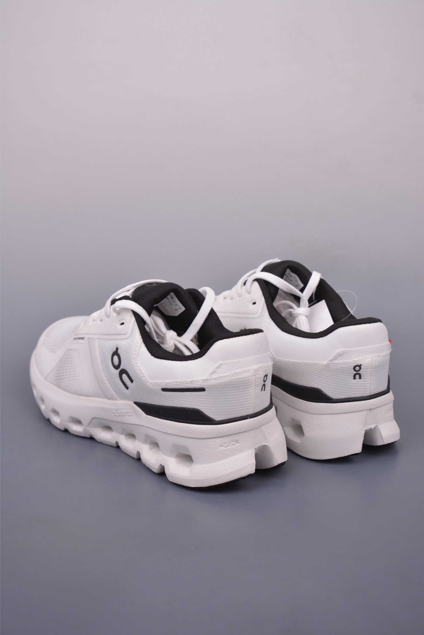 On Running Cloudtilt Loewe White Sneakers - Street Style & Performance 3 i1747941395207 5354 0 1