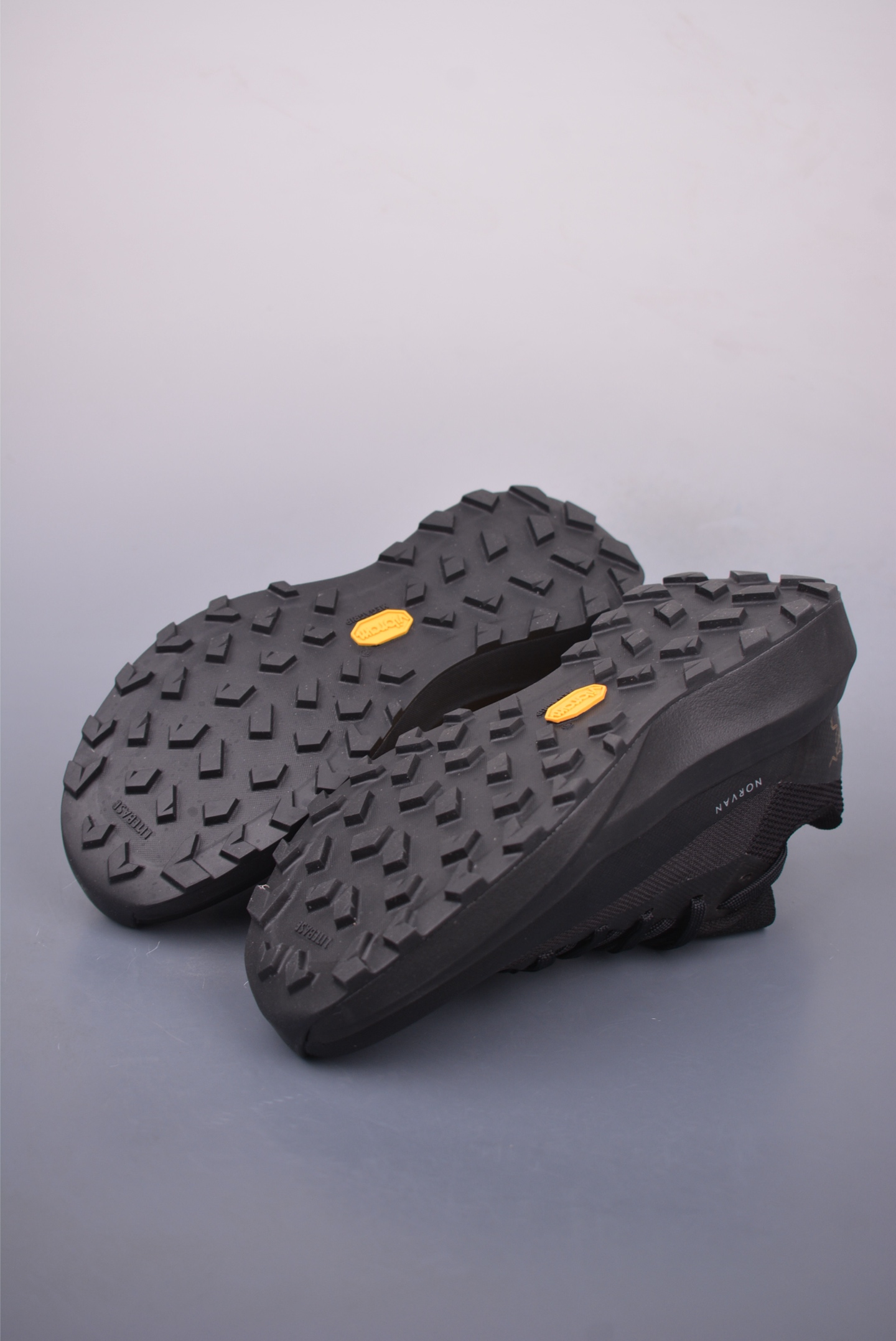Arc'teryx Norvan LD 4 GTX Trail Running Shoe - Lightweight & Durable 3 i1747941858705 4103 0 2