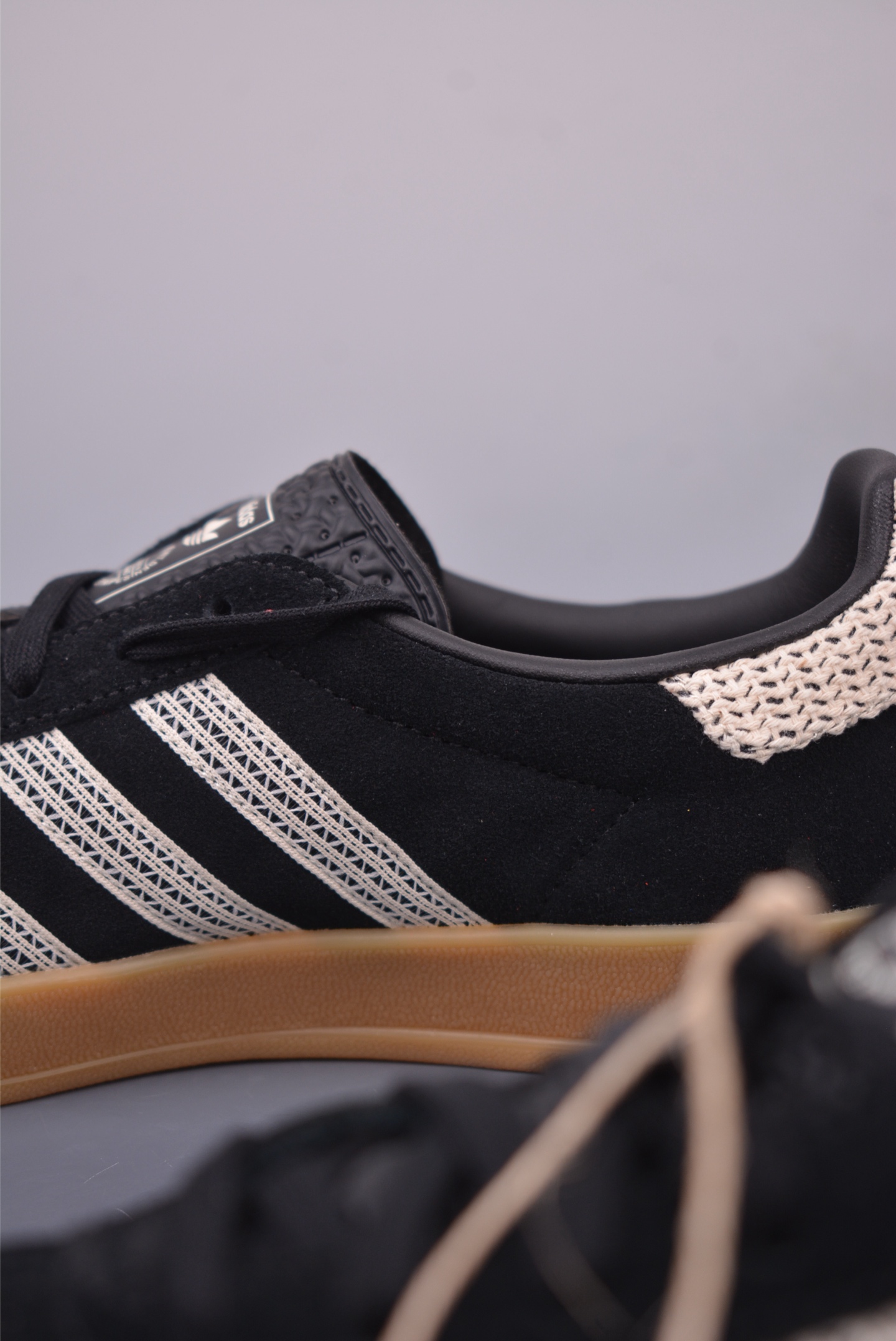adidas Originals Gazelle INdoor 三叶草休闲防滑耐磨低帮板鞋 纯 JI2755