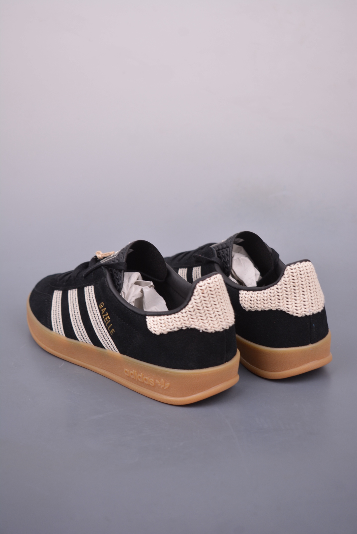 adidas Originals Gazelle INdoor 三叶草休闲防滑耐磨低帮板鞋 纯 JI2755