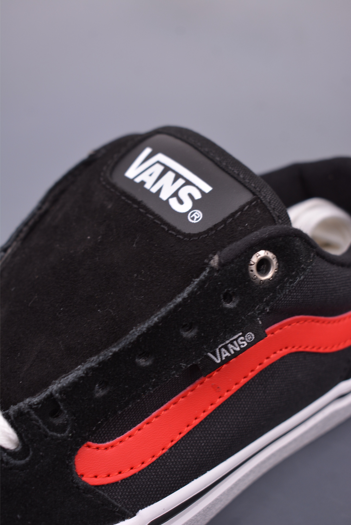140 Vans Old Skool Faulkner 黑红 范斯官方 防滑轻便低帮休闲滑板鞋 VN000SJVPX8