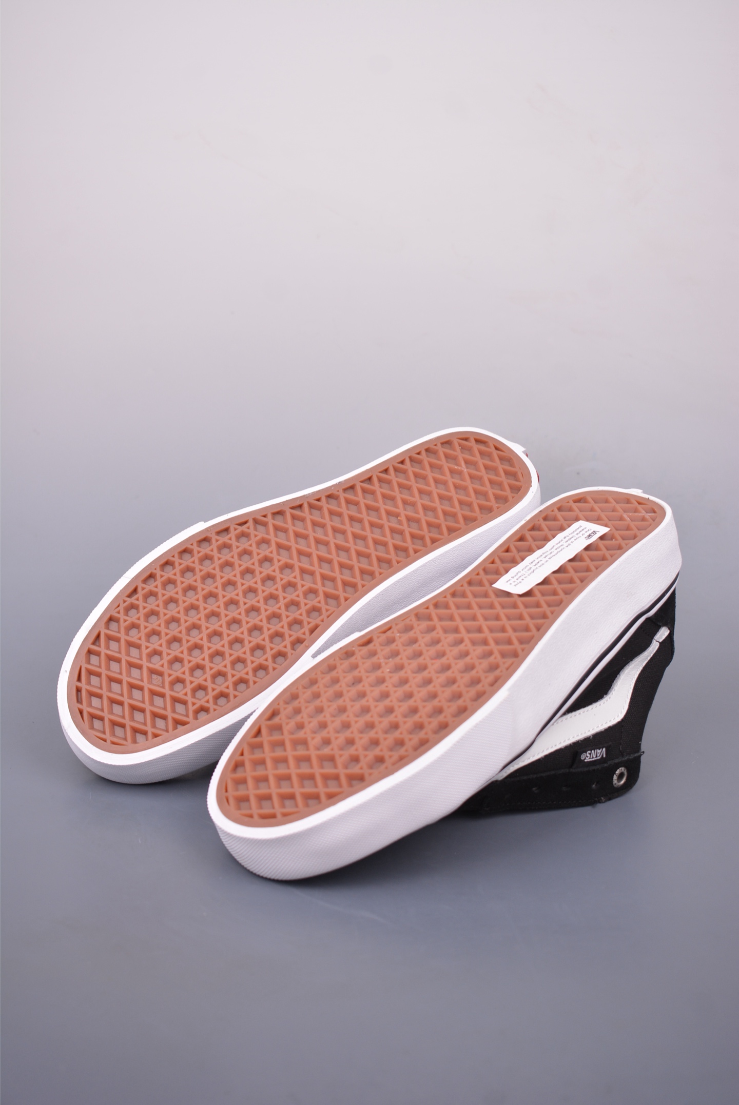 Vans Old Skool Faulkner 黑白 范斯官方 防滑轻便低帮休闲滑板鞋 VN000SJVC4R
