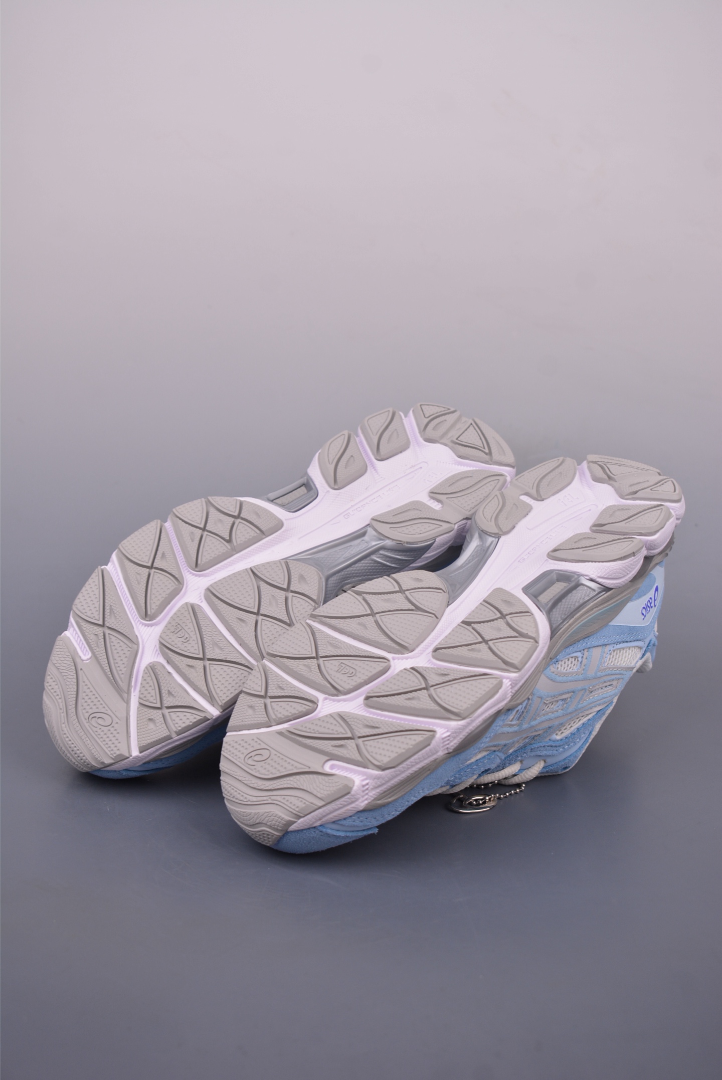 200 Asics Gel-NYC 纯原版本 亚瑟士运动休闲透气专业跑鞋 1203A383-107