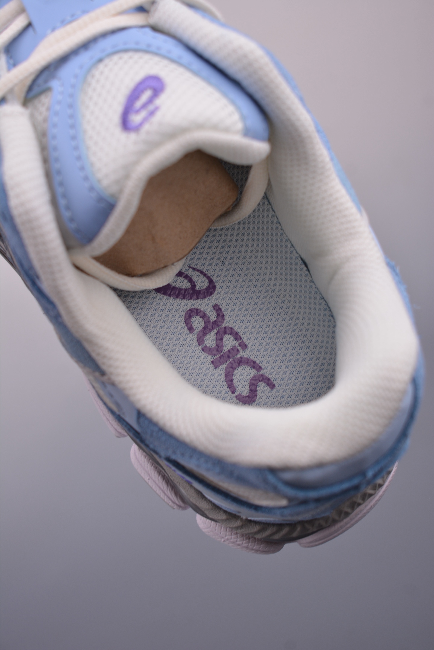 200 Asics Gel-NYC 纯原版本 亚瑟士运动休闲透气专业跑鞋 1203A383-107