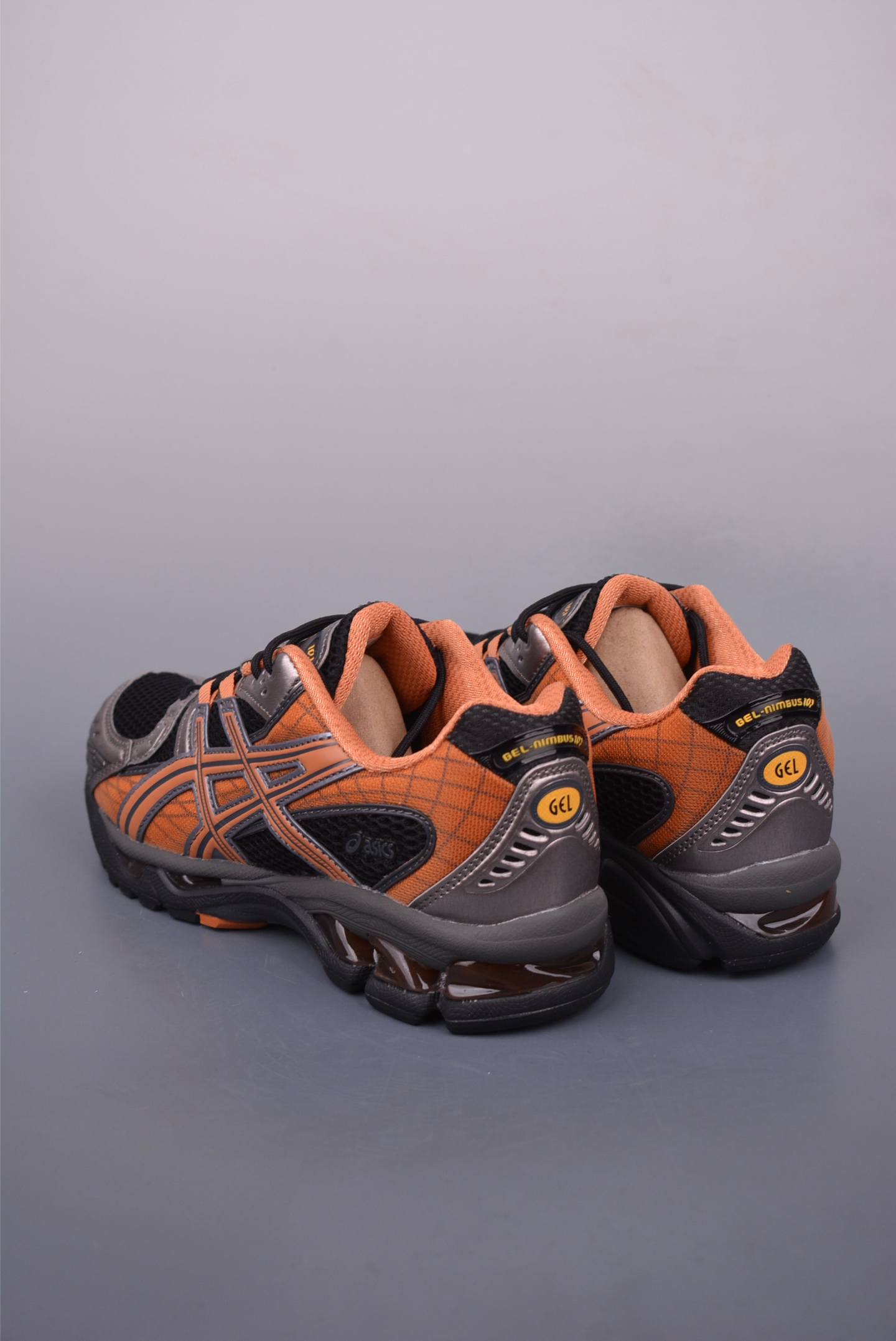 200 Asics GEL-Kahana NIMBUS 10.1 耐磨透气低帮休闲鞋 1203A543-004
