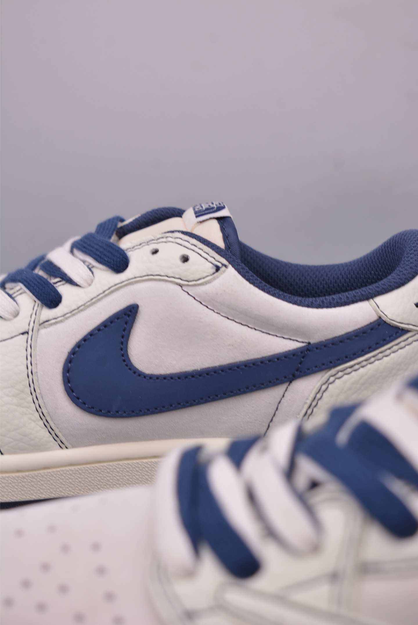 Fragment x Travis Scott x 北面 Air Jordan 1 Low 三方联名倒钩 XZ5749-001