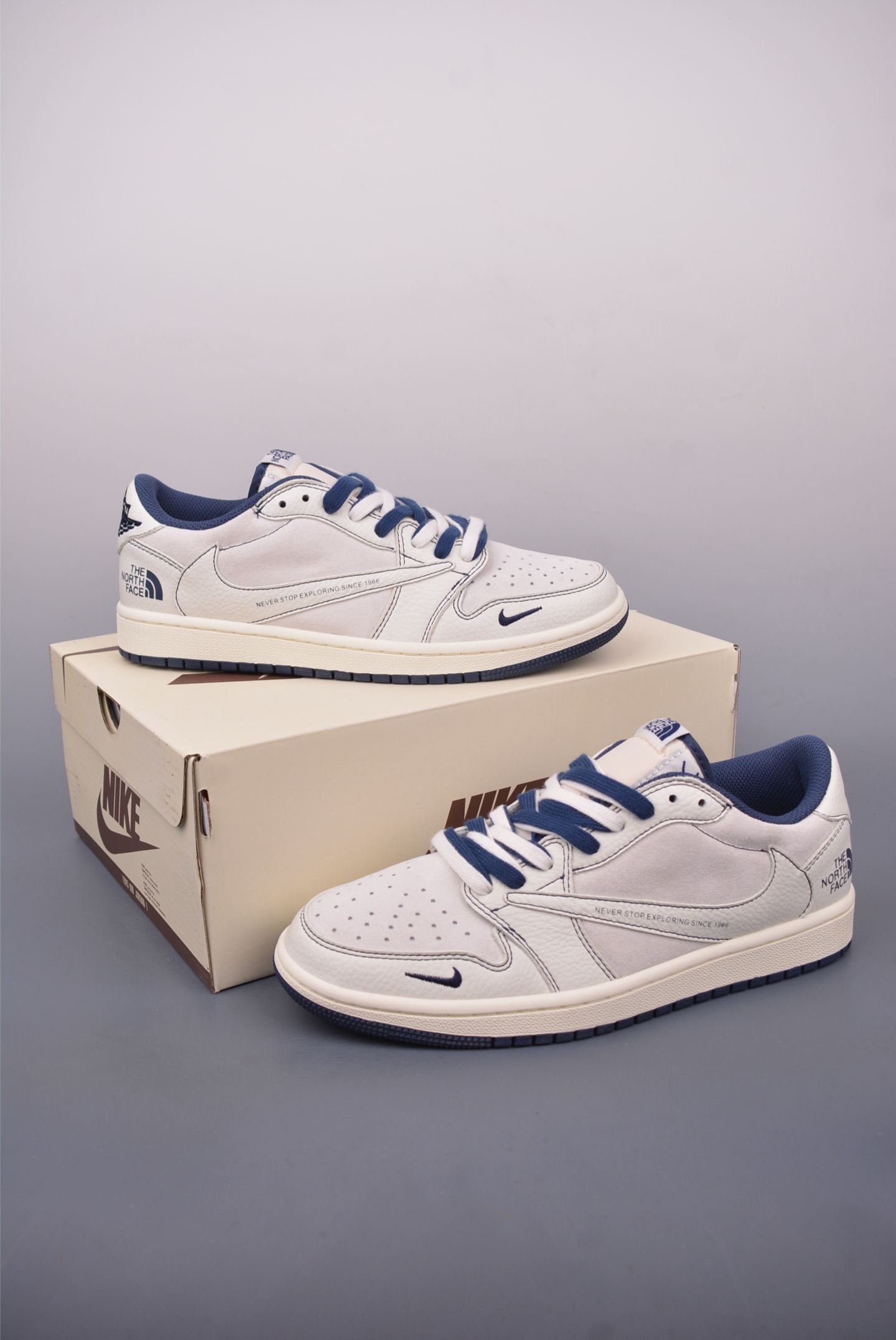Fragment x Travis Scott x 北面 Air Jordan 1 Low 三方联名倒钩 XZ5749-001