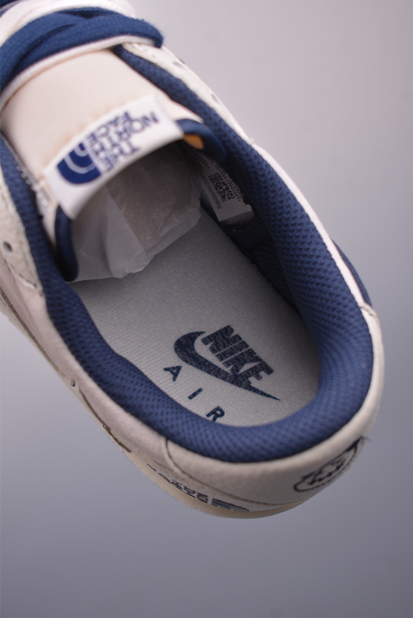 Fragment x Travis Scott x 北面 Air Jordan 1 Low 三方联名倒钩 XZ5749-001