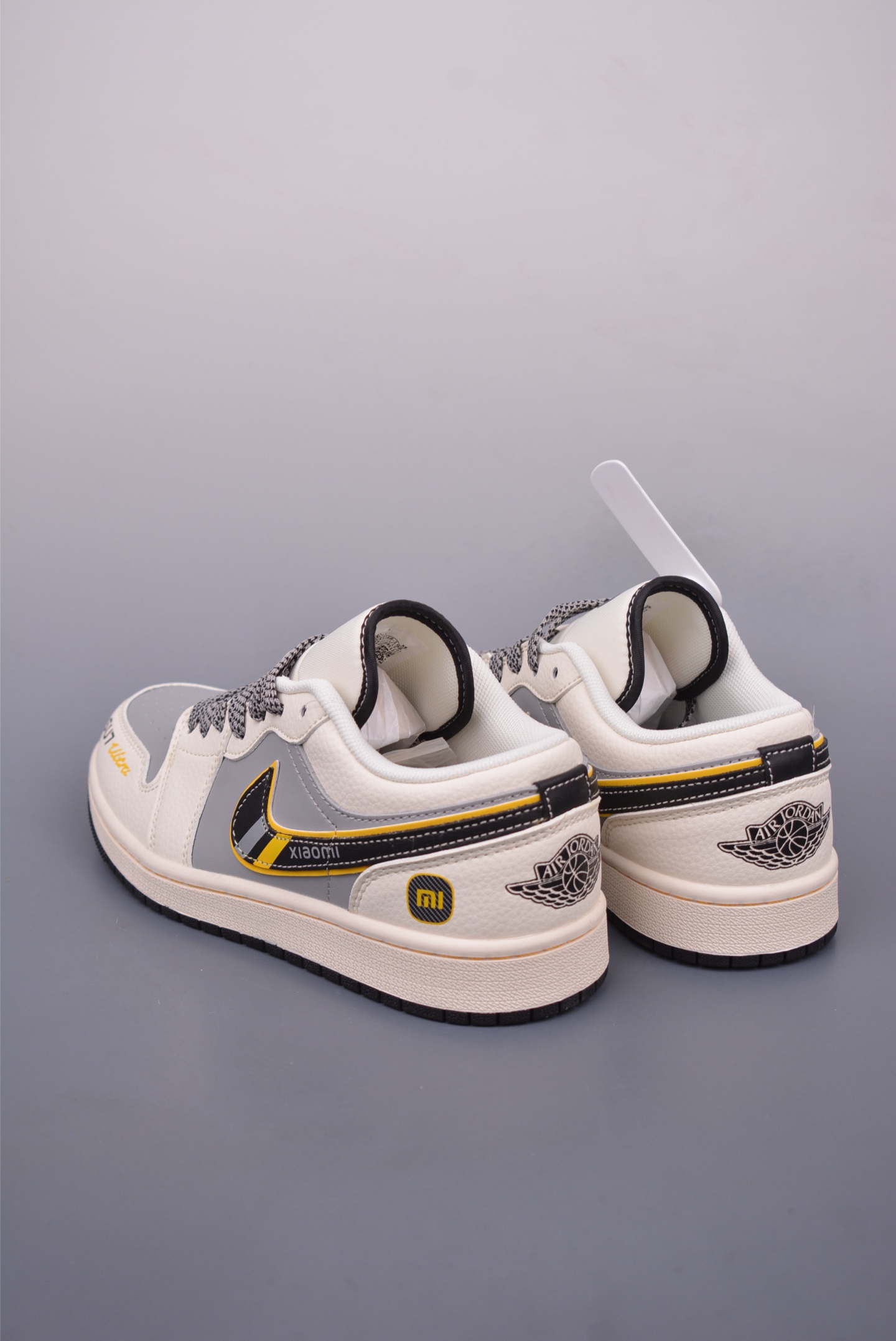 Nike Jordan Air Jordan 1 小米SU7 XX3168-198