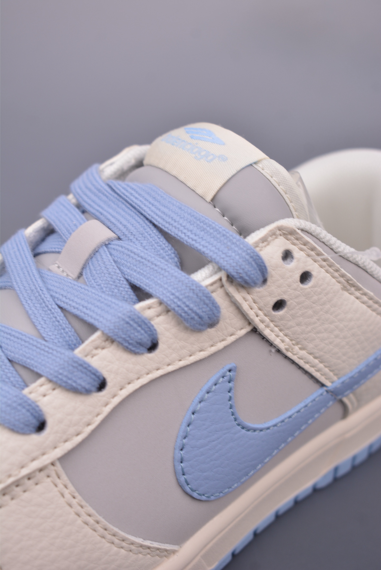 Nike SB Dunk Low 巴黎世家联名 ZH2598-273