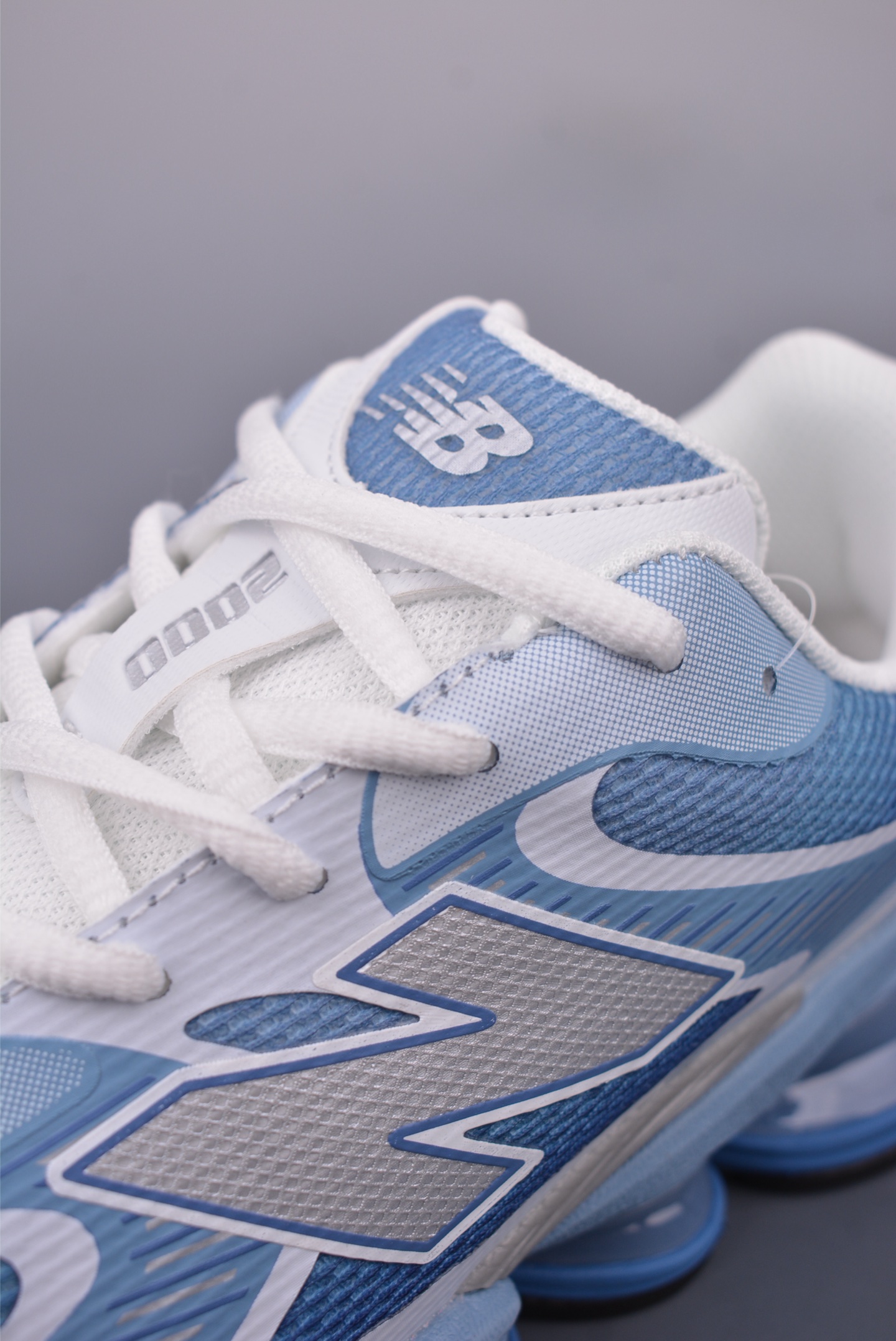 New Balance M2000 Series Fashionable and Versatile Mesh Sneakers 8 i1748125973568 4791 0 6