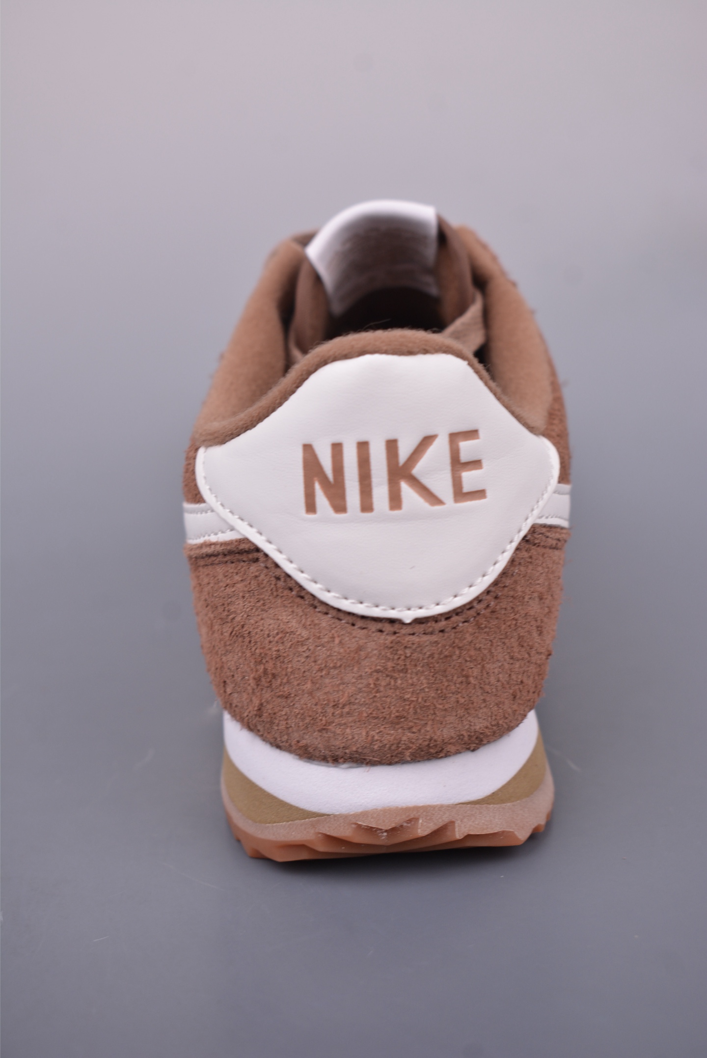 Nike Classic Cortez Leather: Iconic Style, Enhanced Comfort & Durability 4 i1748127750968 566 0 3