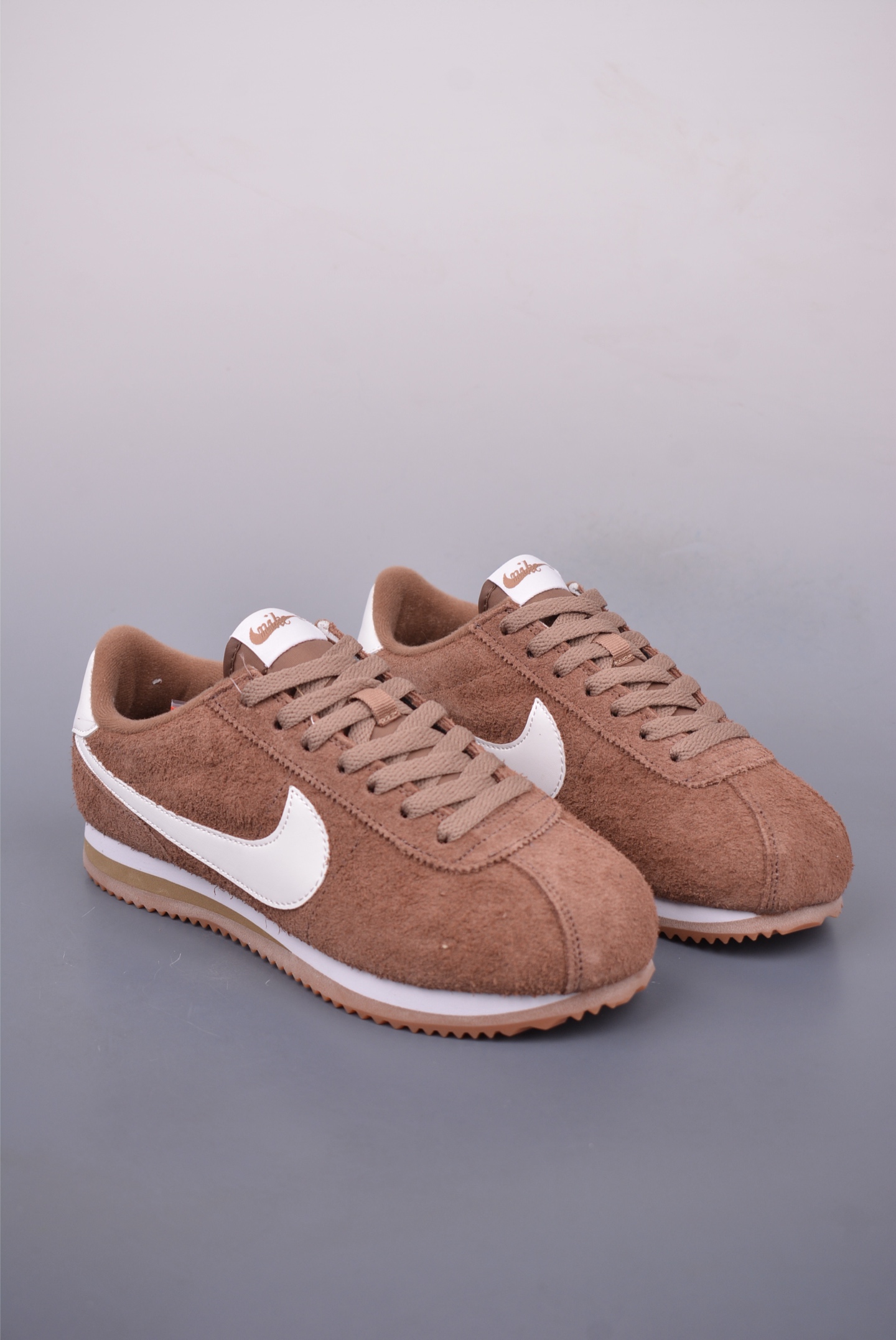 Nike Classic Cortez Leather: Iconic Style, Enhanced Comfort & Durability 1 i1748127750971 4902 0 0