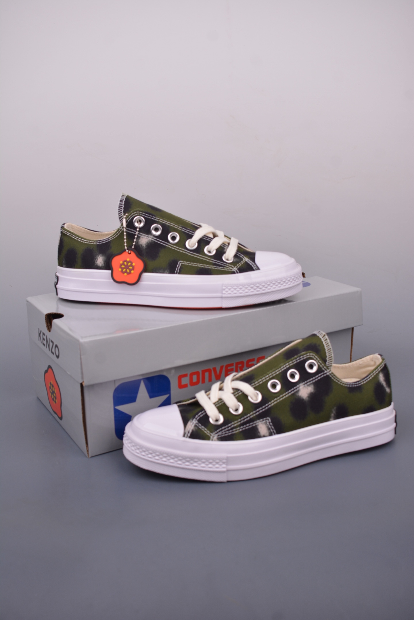 KENZO x Converse Chuck 70 Hana Leopard Cypress Low Top Sneakers 6 i1748127879977 9498 0 4