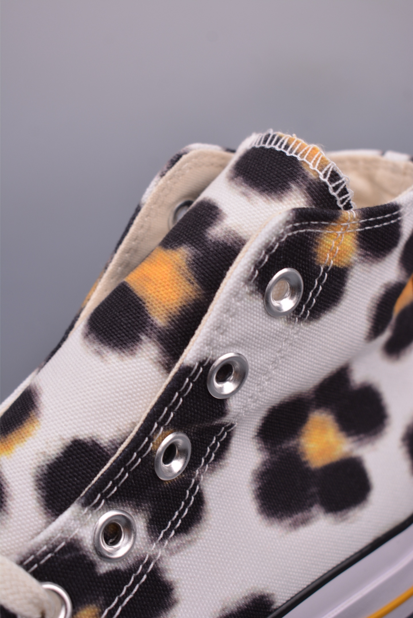 140 KENZO x Converse Hana Leopard Cypress NIGO与耐克集团的联名鞋款虽非首次问世