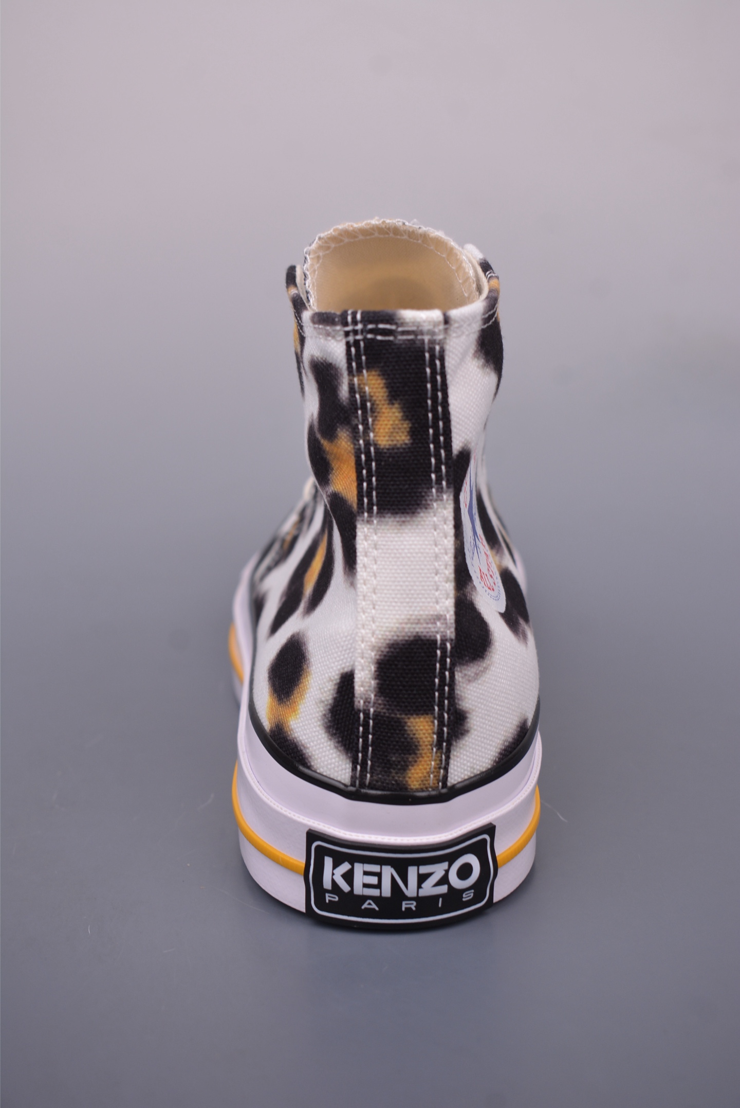 140 KENZO x Converse Hana Leopard Cypress NIGO与耐克集团的联名鞋款虽非首次问世