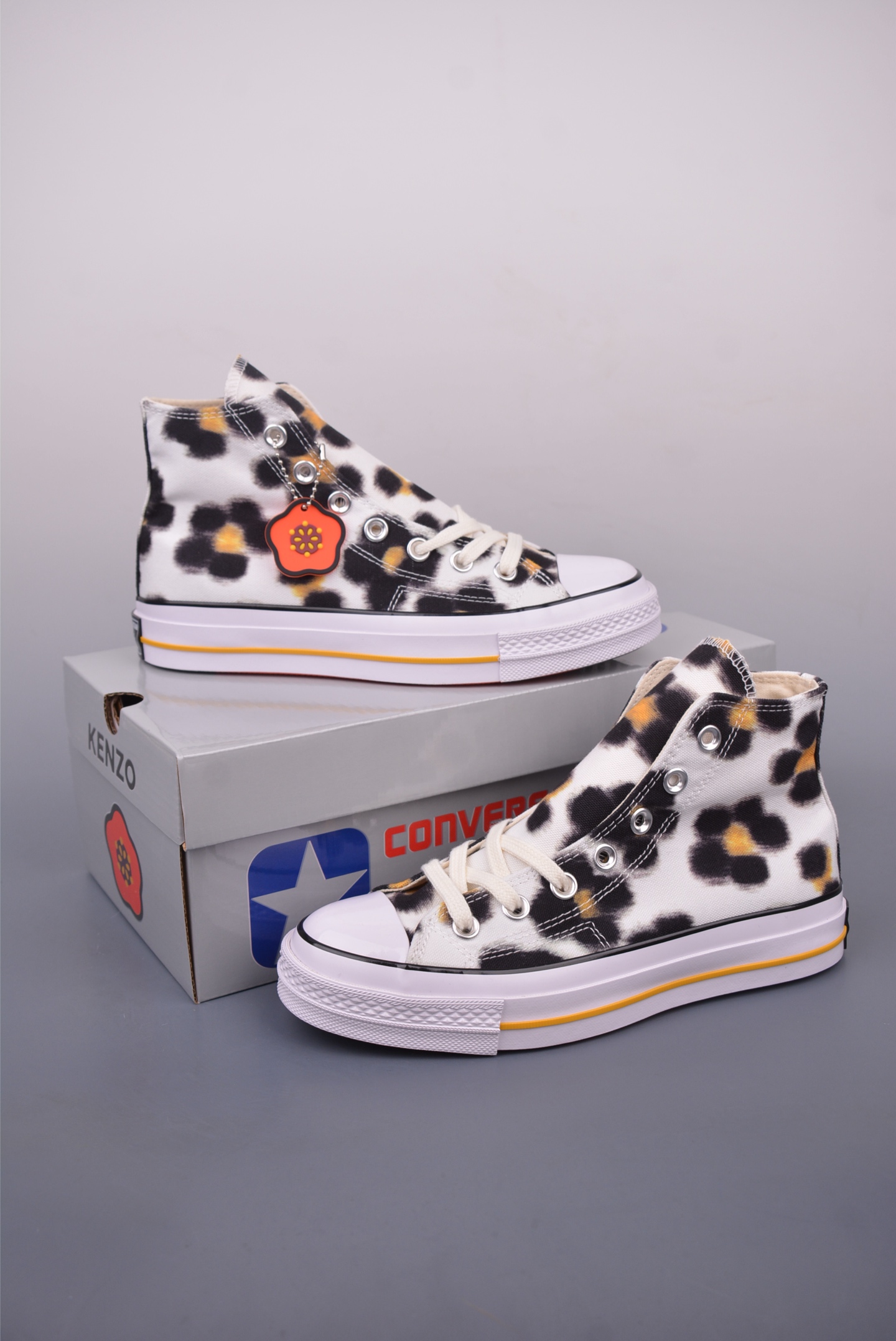 140 KENZO x Converse Hana Leopard Cypress NIGO与耐克集团的联名鞋款虽非首次问世