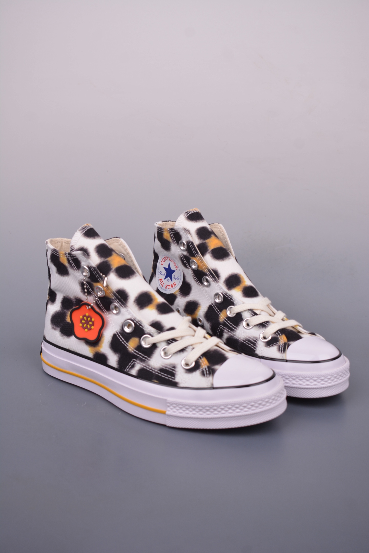 140 KENZO x Converse Hana Leopard Cypress NIGO与耐克集团的联名鞋款虽非首次问世
