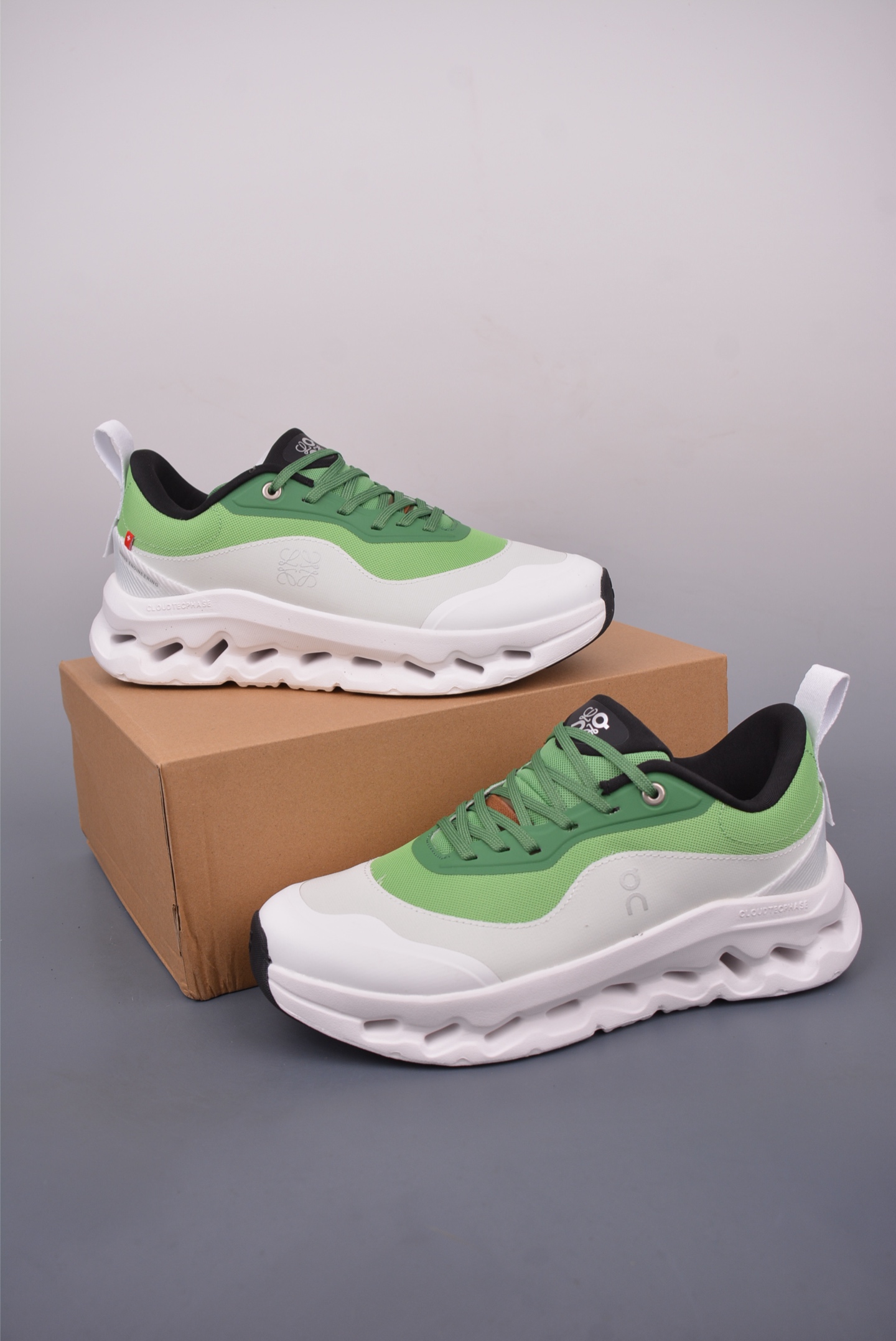 On Running Cloudtilt Loewe Green/White Outdoor Running Shoes - Stylish & Comfortable 2 i1748128079342 1023 0 0