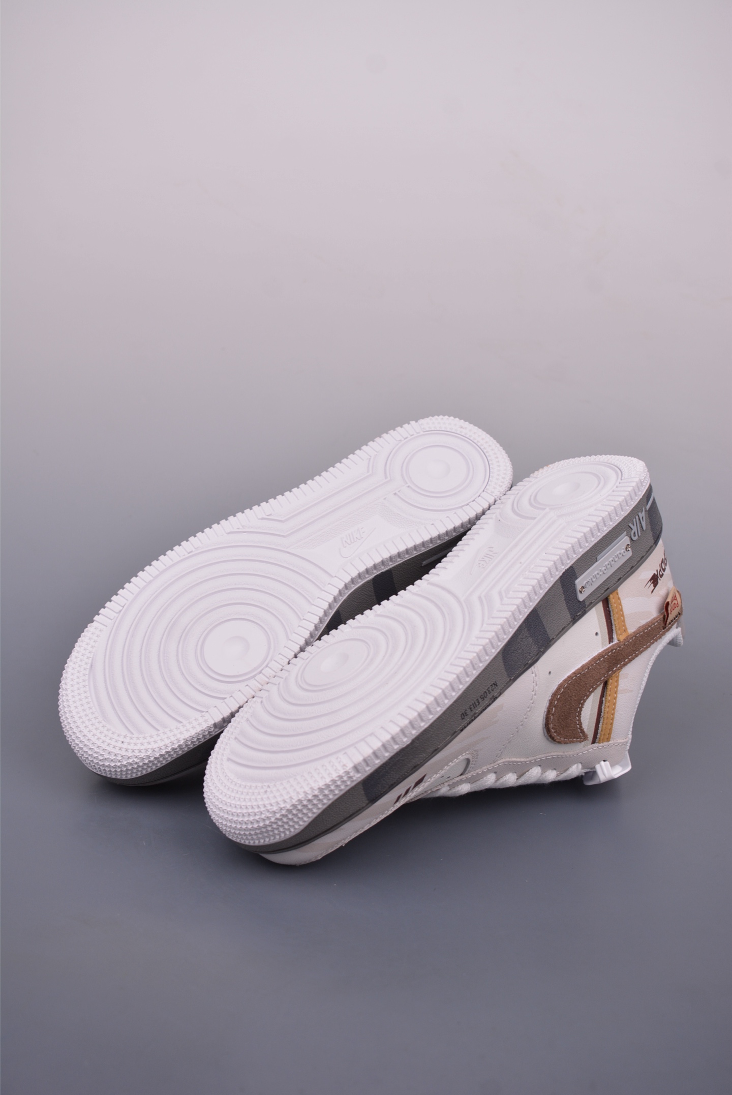 Nike Air Force 1 Low Casual Sneakers - Original Design and Comfortable Fit 4 i1748128145766 363 0 2