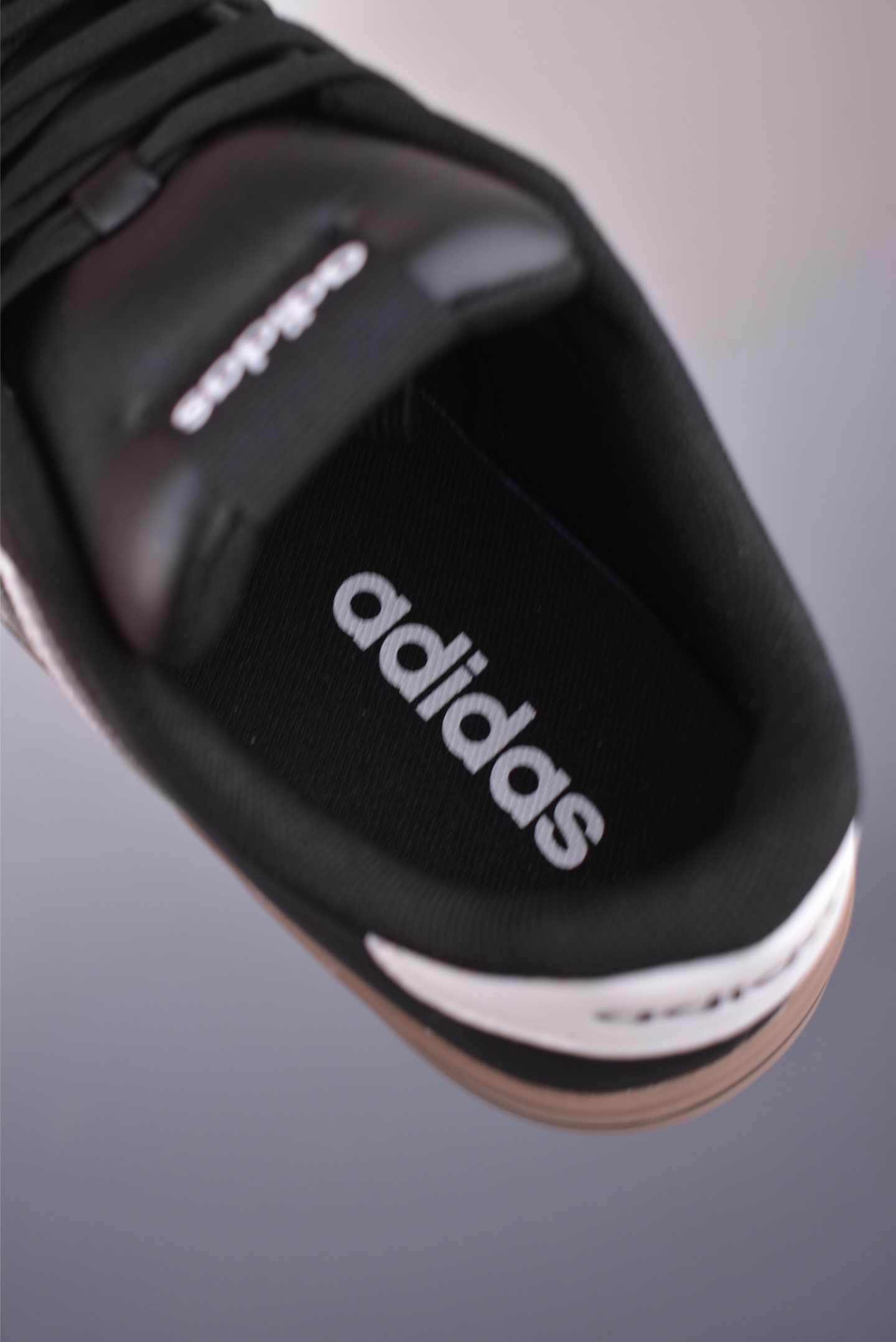 Adidas Barreda Daily 4.0 Low-Top Sneakers - Comfort & Shock Absorption 10 i1748128204612 5000 0 8