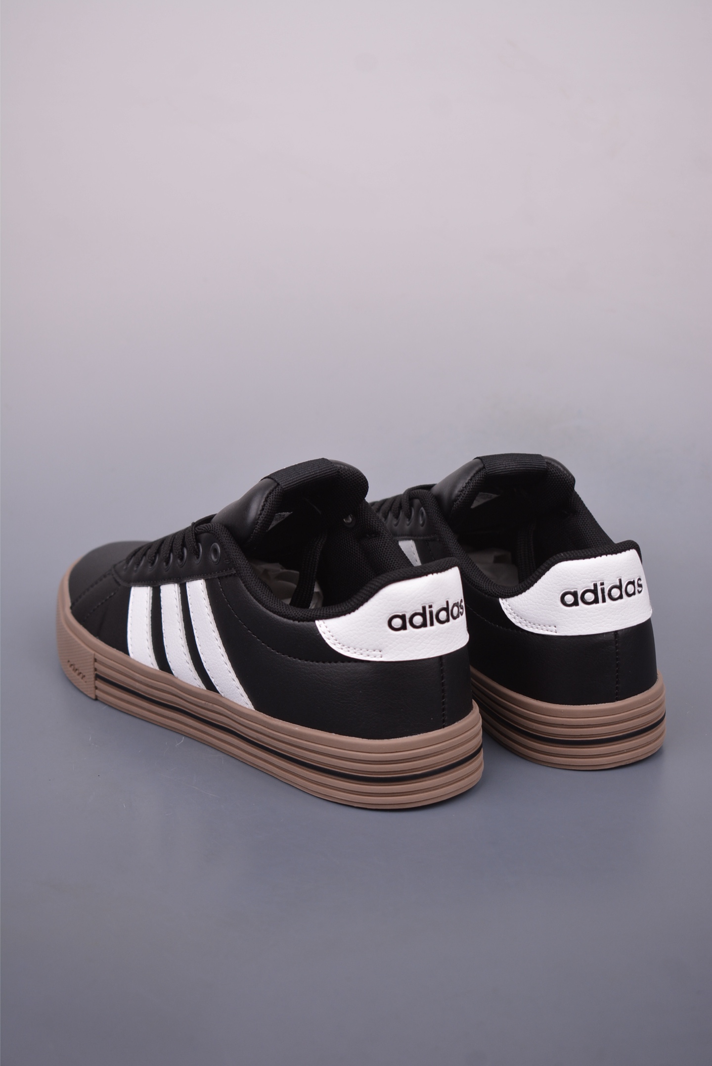 Adidas Barreda Daily 4.0 Low-Top Sneakers - Comfort & Shock Absorption 3 i1748128206125 3967 0 1