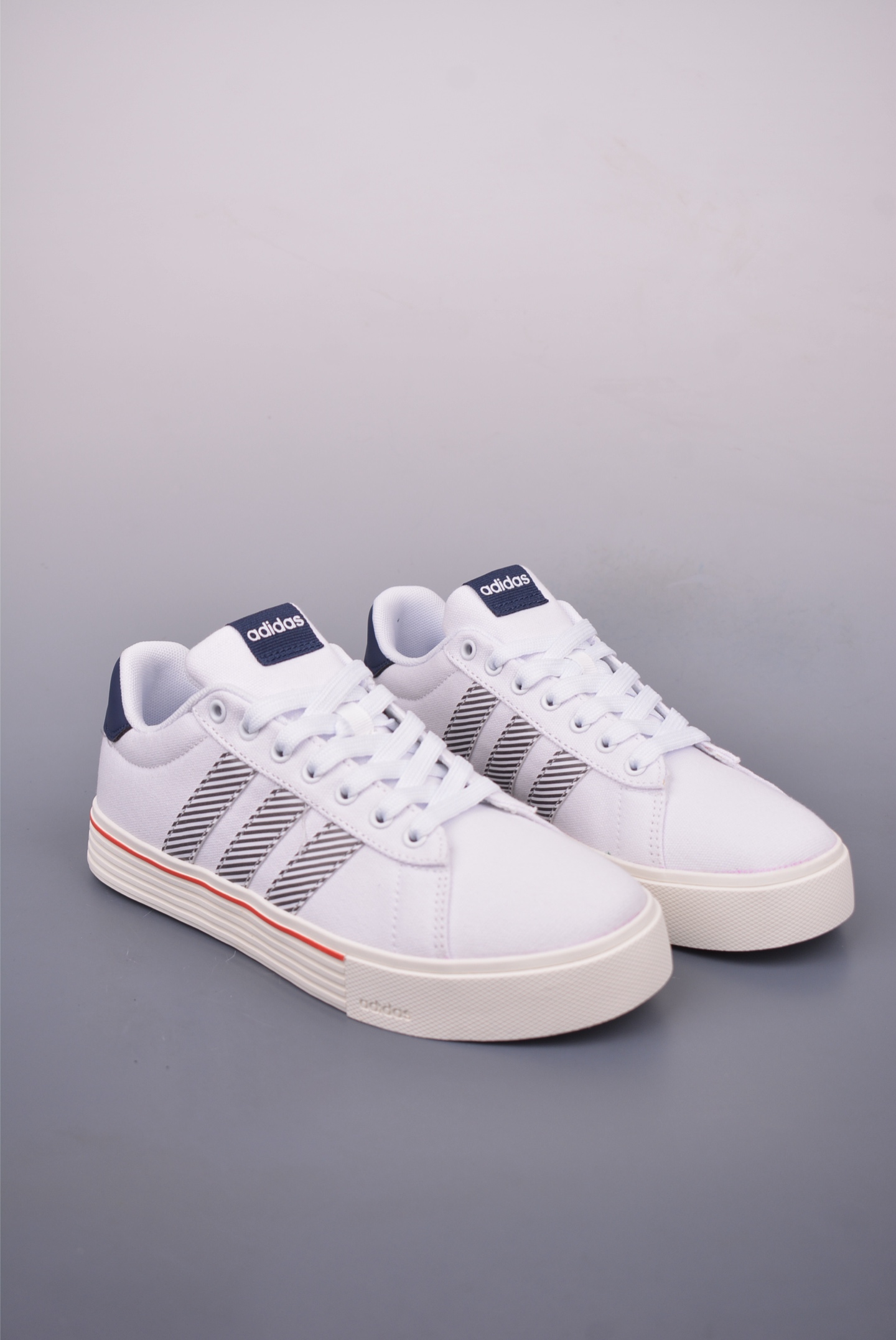 Adidas Barreda Daily 4.0 Low-Top Sneakers - Comfort & Style for Everyday Wear 7 i1748128219616 5567 0 5