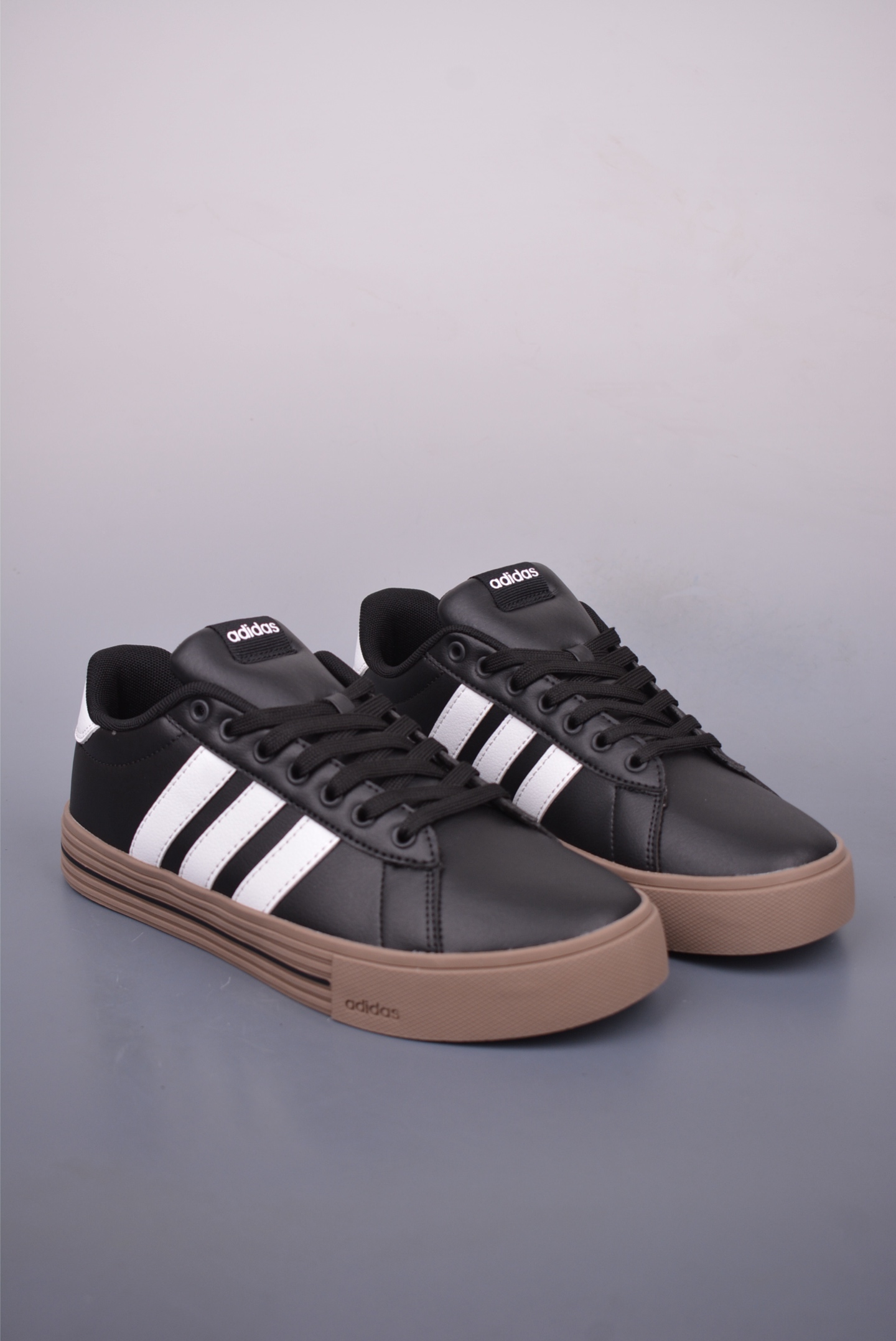 Adidas Barreda Daily 4.0 Low-Top Sneakers - Comfort & Style for Everyday Wear 5 i1748128219648 4869 0 3