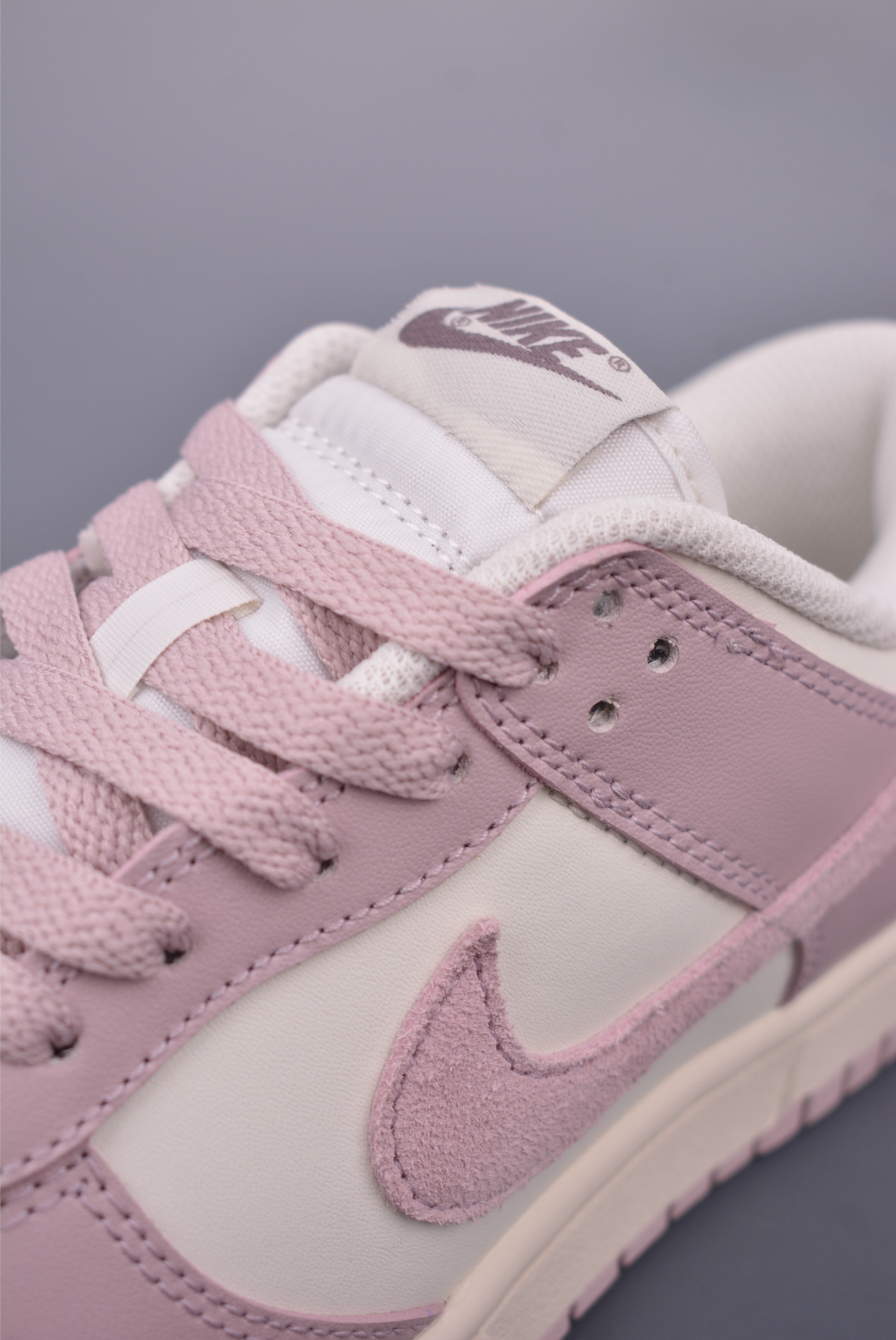 Nike SB Dunk Low Original Leather Cleanliness Embroidery Sneakers 7 i1748128269494 8551 0 6