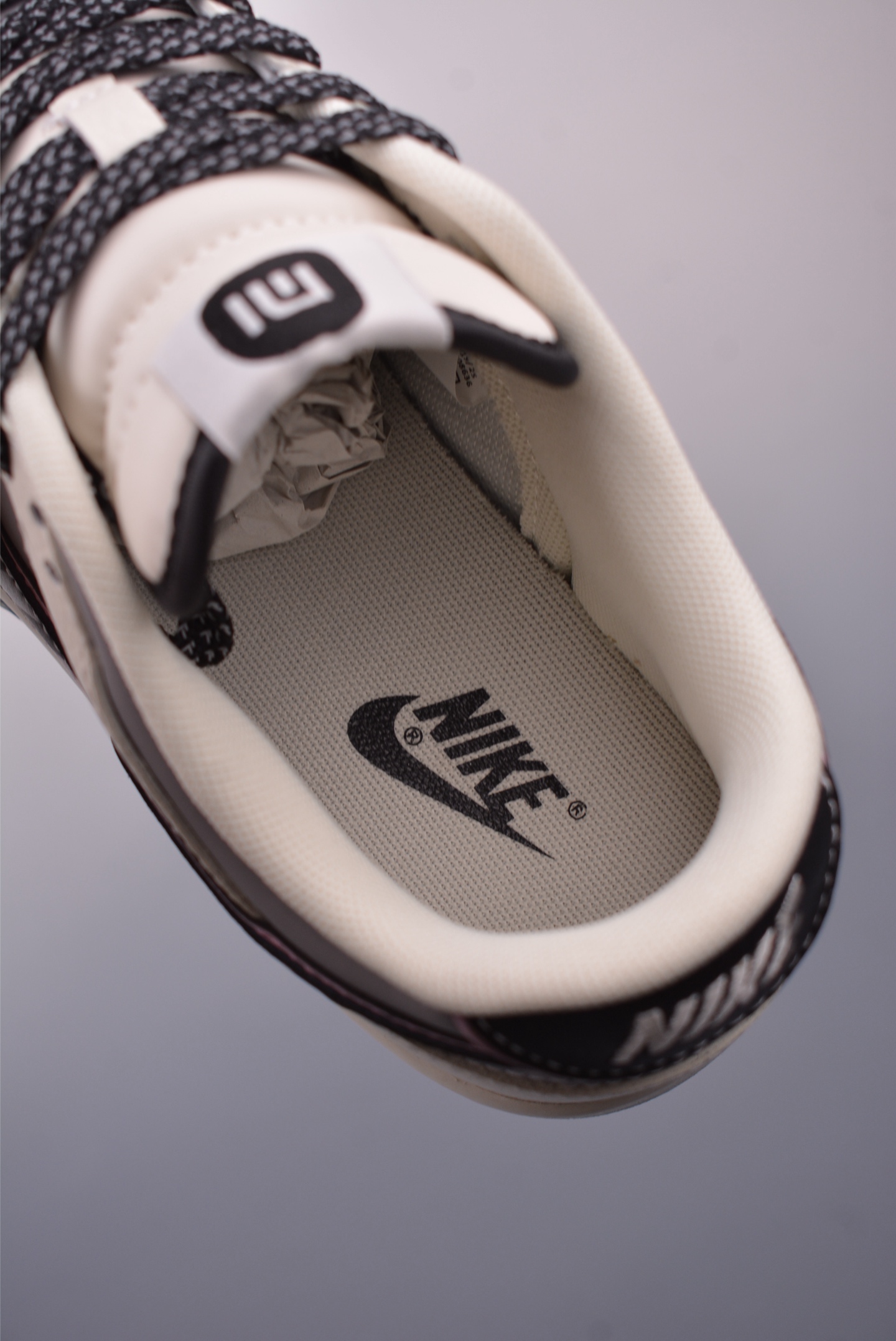 Nike SB Dunk Low Xiaomi SU7 Sneakers - Premium Comfort & Style 9 i1748128312221 313 0 8
