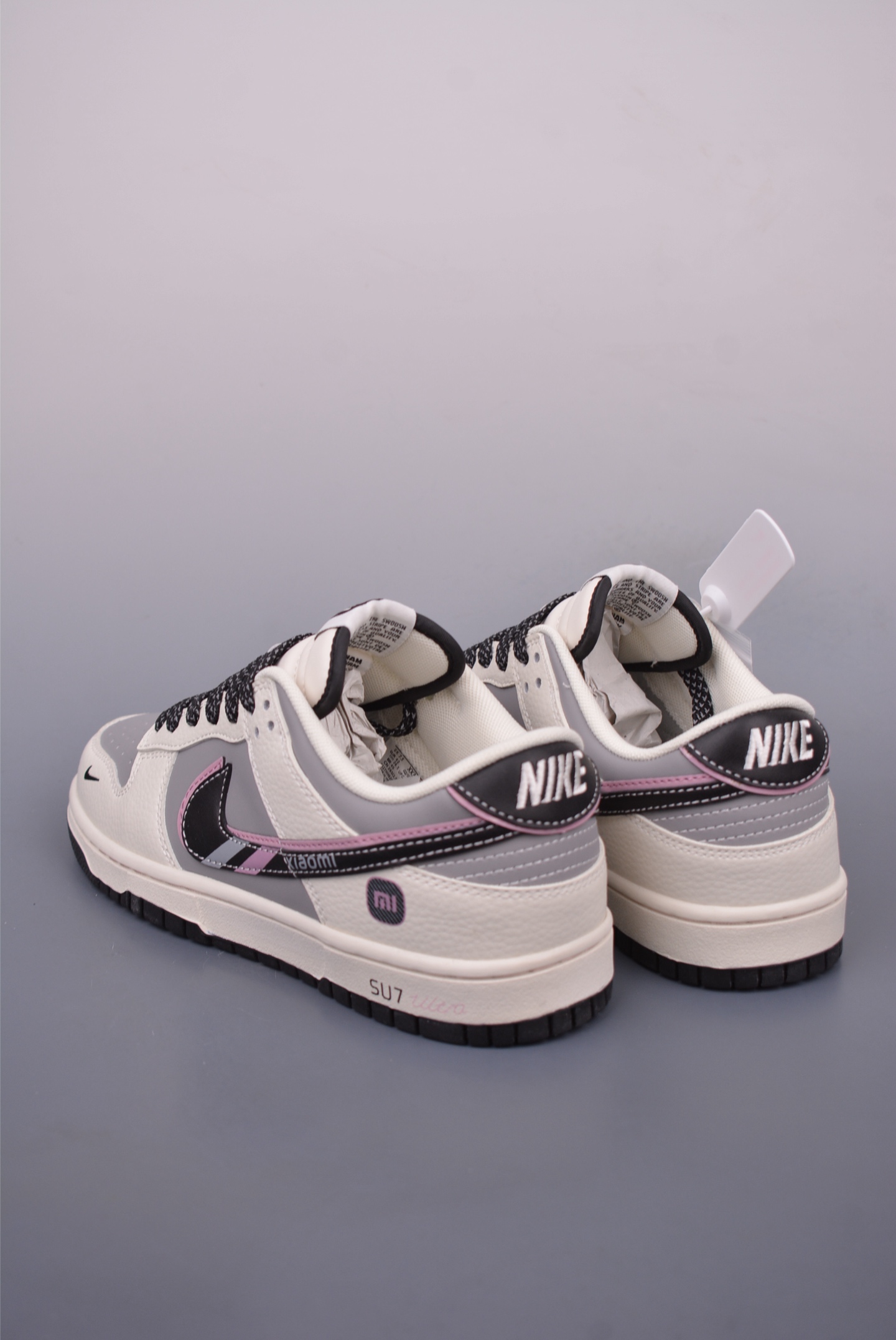 Nike SB Dunk Low Xiaomi SU7 Sneakers - Premium Comfort & Style 2 i1748128312226 1134 0 1