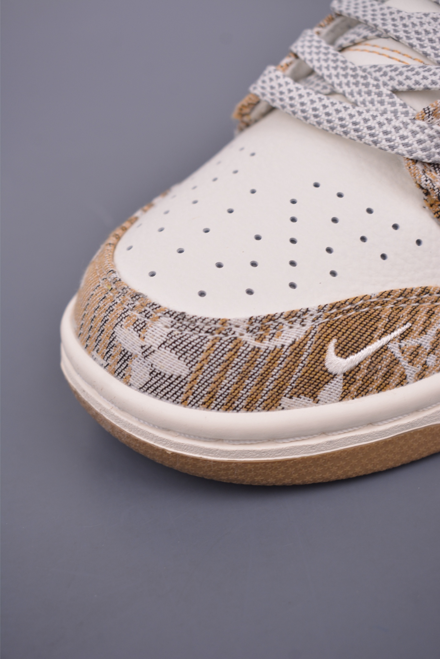 Nike SB Dunk Low LV联名 SC9772-810