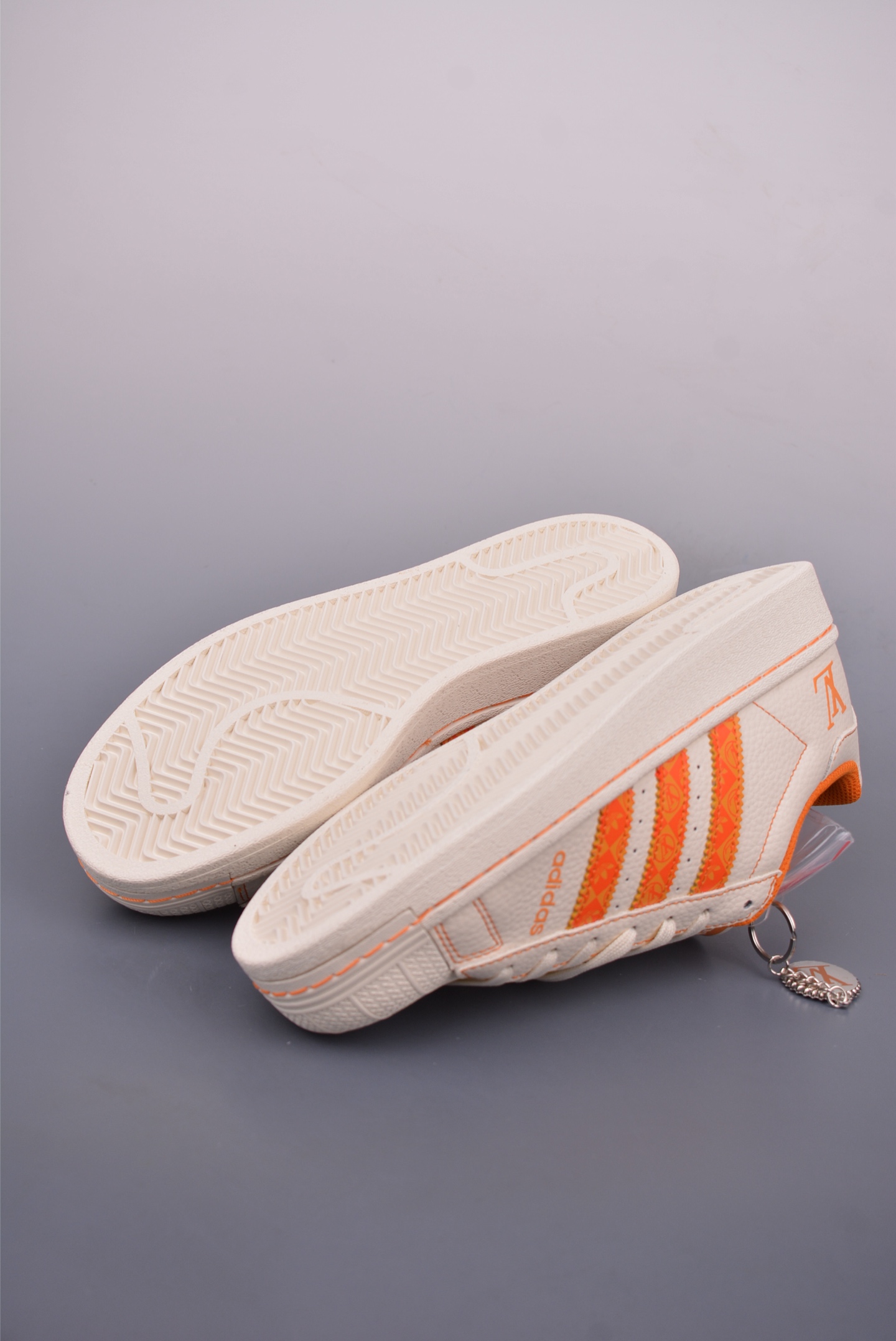 Adidas Originals Superstar 2025 DIY Sneakers - Limited Edition Shell Toe Shoes 4 i1748128407335 9866 0 2