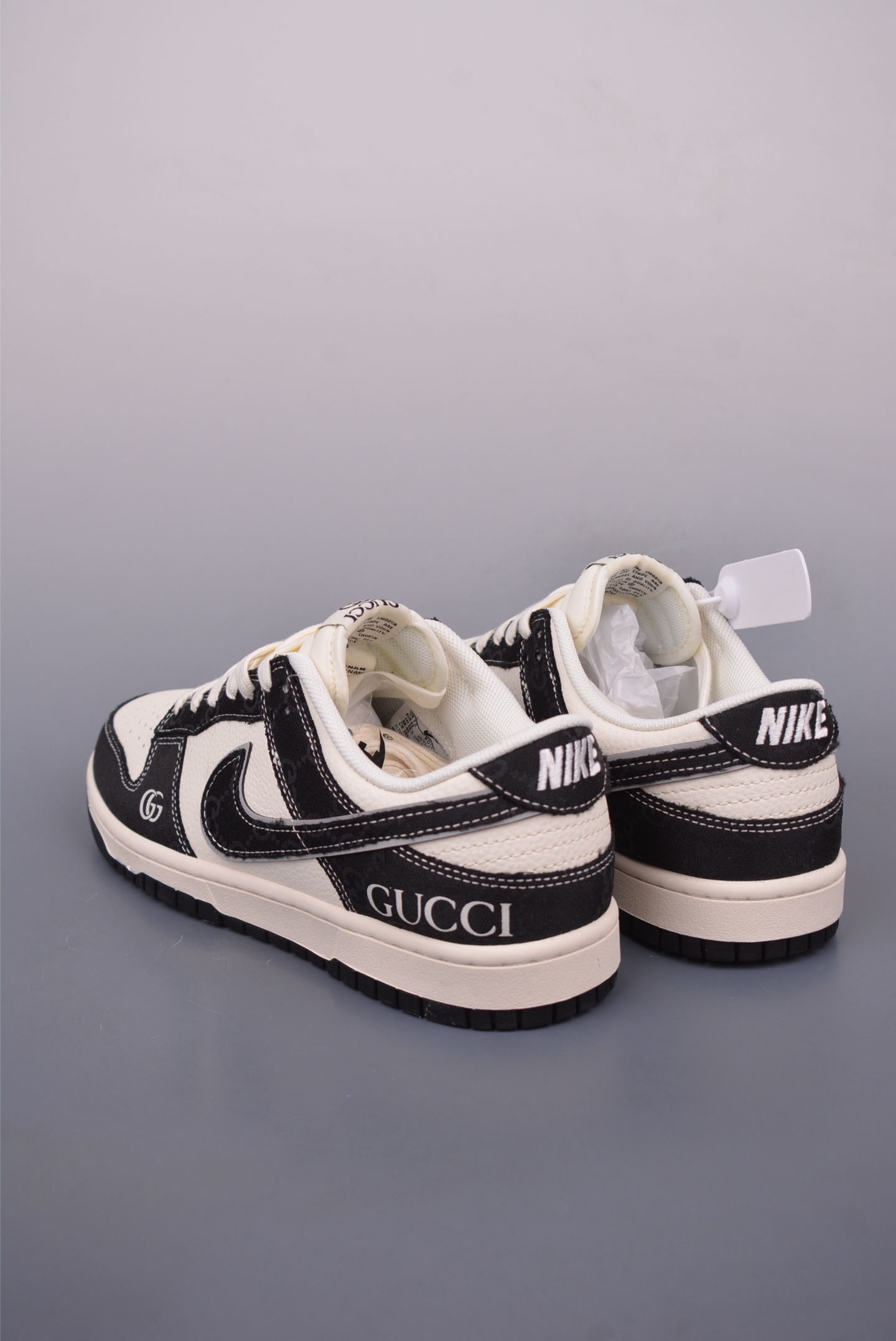 Nike SB Dunk Low Gucci Collab Premium Leather Sneakers - Limited Edition 2 i1748128515912 539 0 1