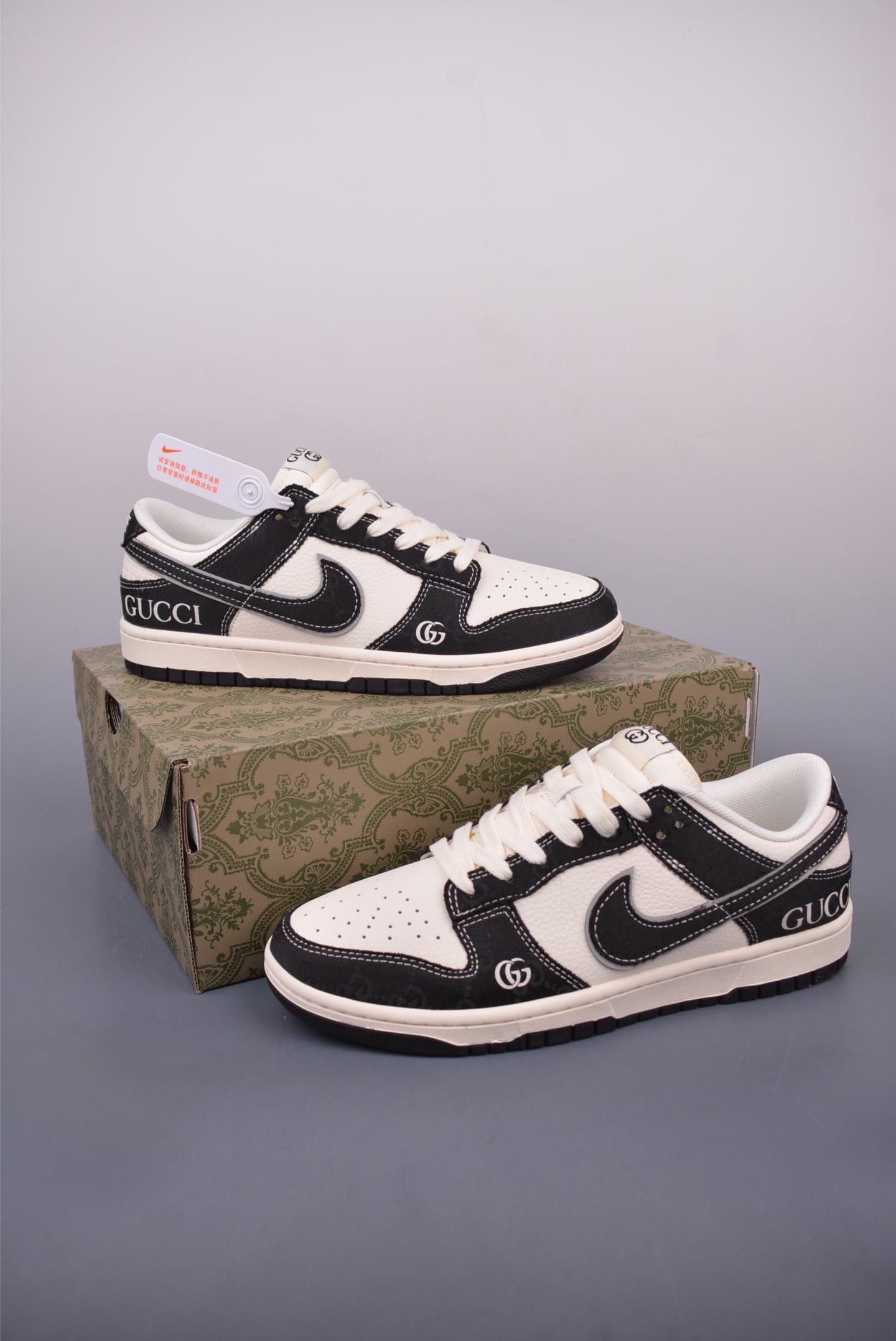 Nike SB Dunk Low Gucci Collab Premium Leather Sneakers - Limited Edition 5 i1748128515941 9488 0 4