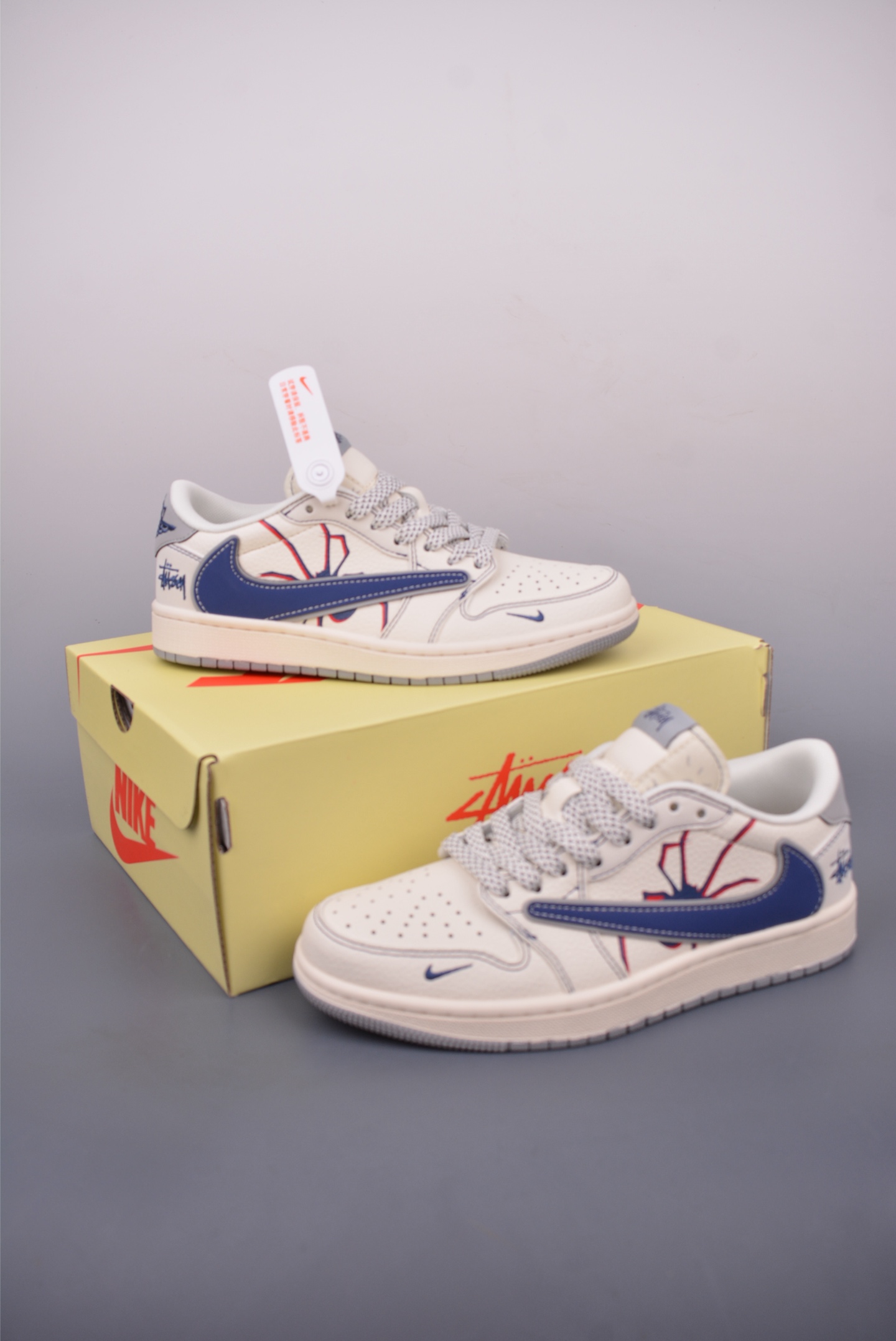 Fragment Design x Travis Scott x Stussy Air Jordan 1 Low Collaboration Sneakers 6 i1748128545807 6979 0 4