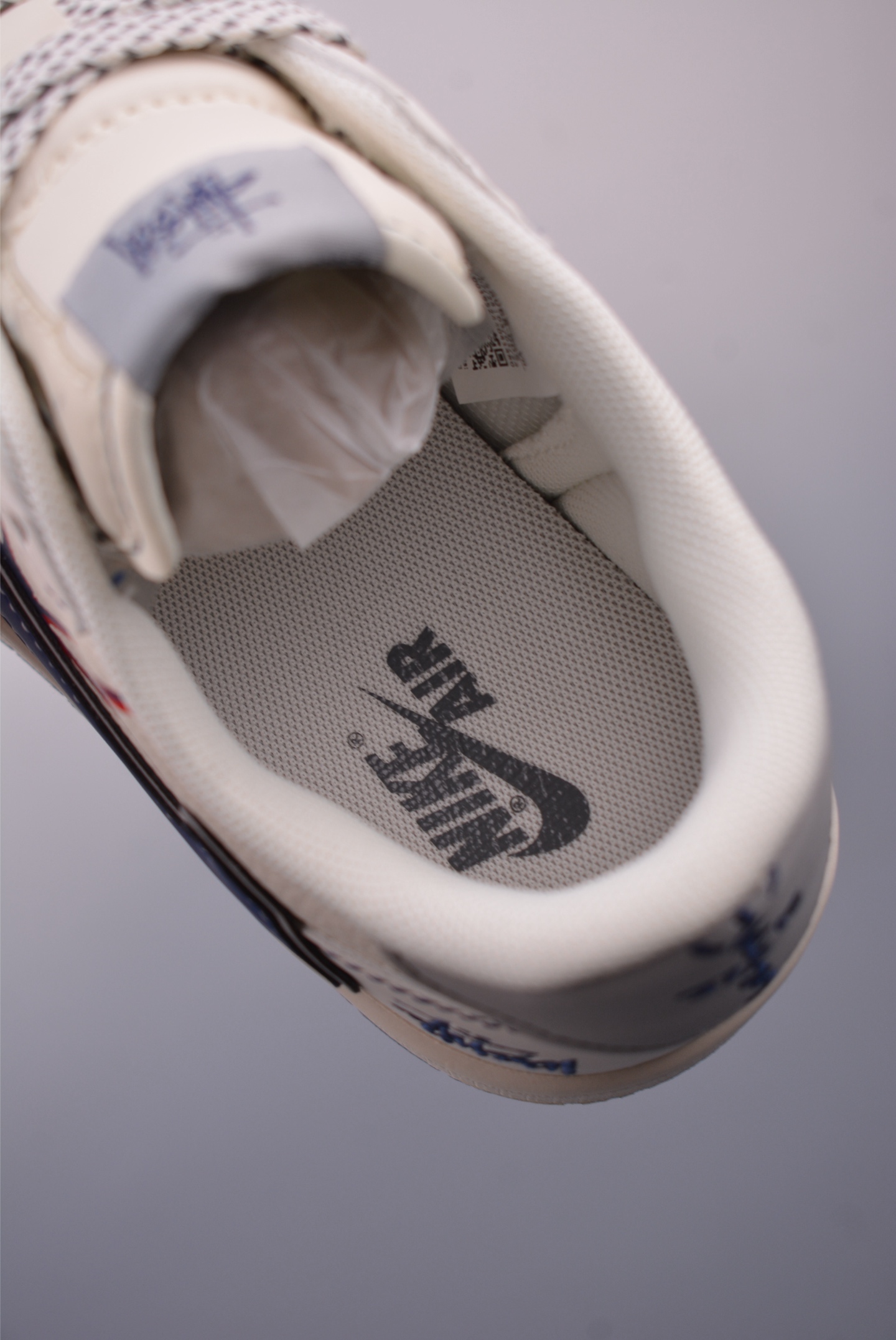 Fragment Design x Travis Scott x Stussy Air Jordan 1 Low Collaboration Sneakers 10 i1748128547345 5791 0 8