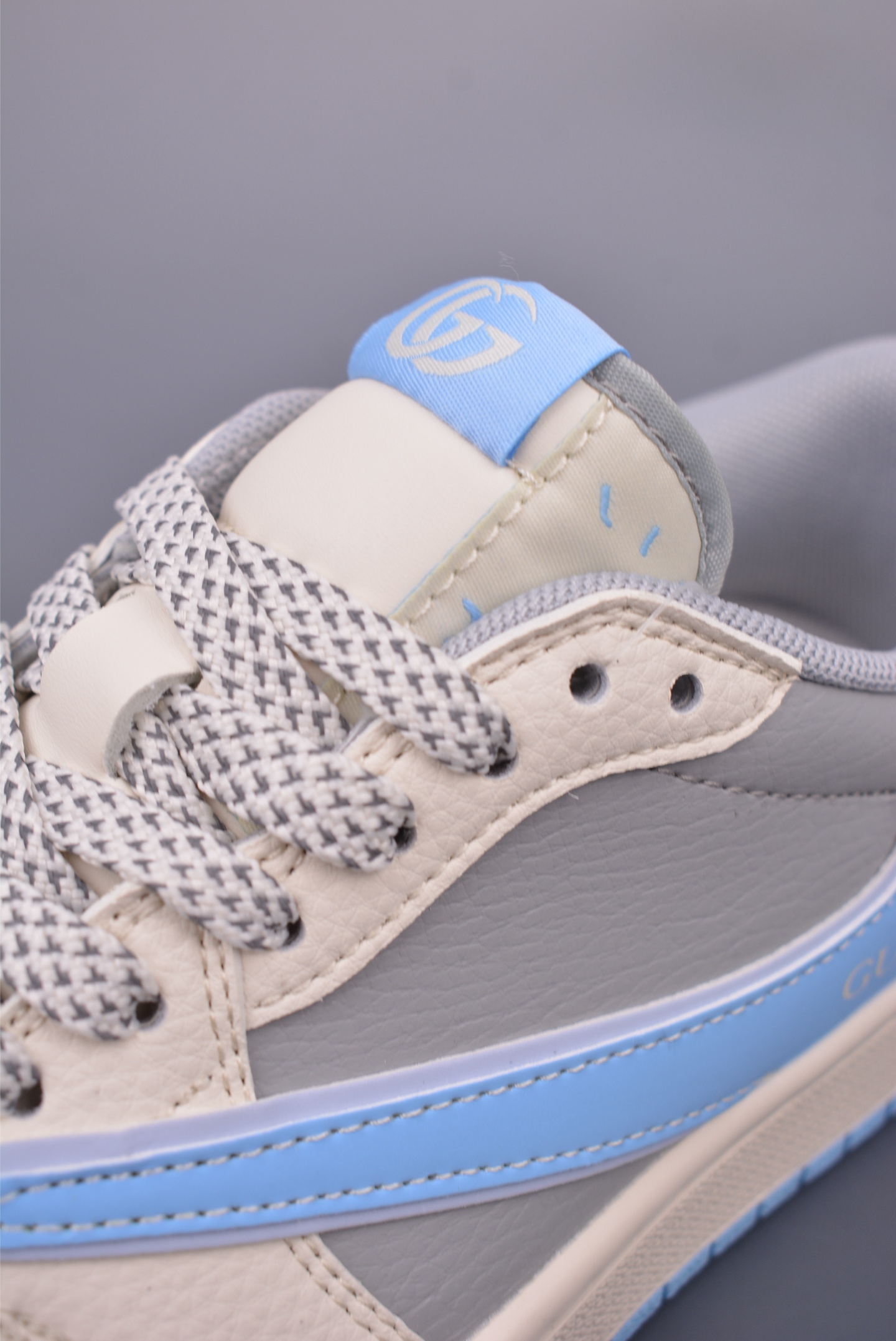 Fragment x Travis Scott x Gucci Air Jordan 1 Low 三方联名倒钩 HS8068-008
