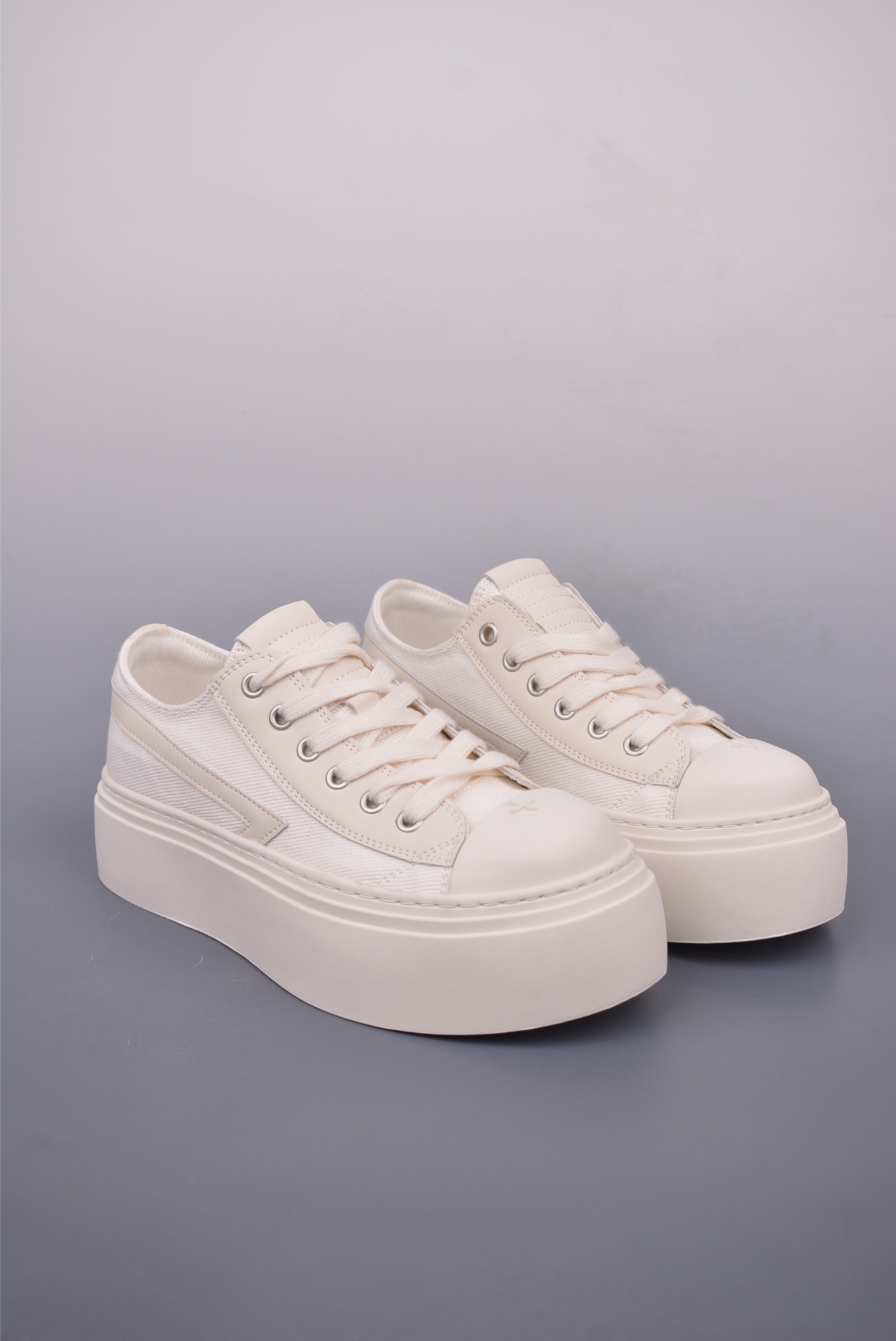 Smfk Garden Vintage Skate Low Platform Sneakers - Stylish Canvas Shoes 1 Smfk Garden Vintage Skate Low Platform Sneakers - Stylish Canvas Shoes