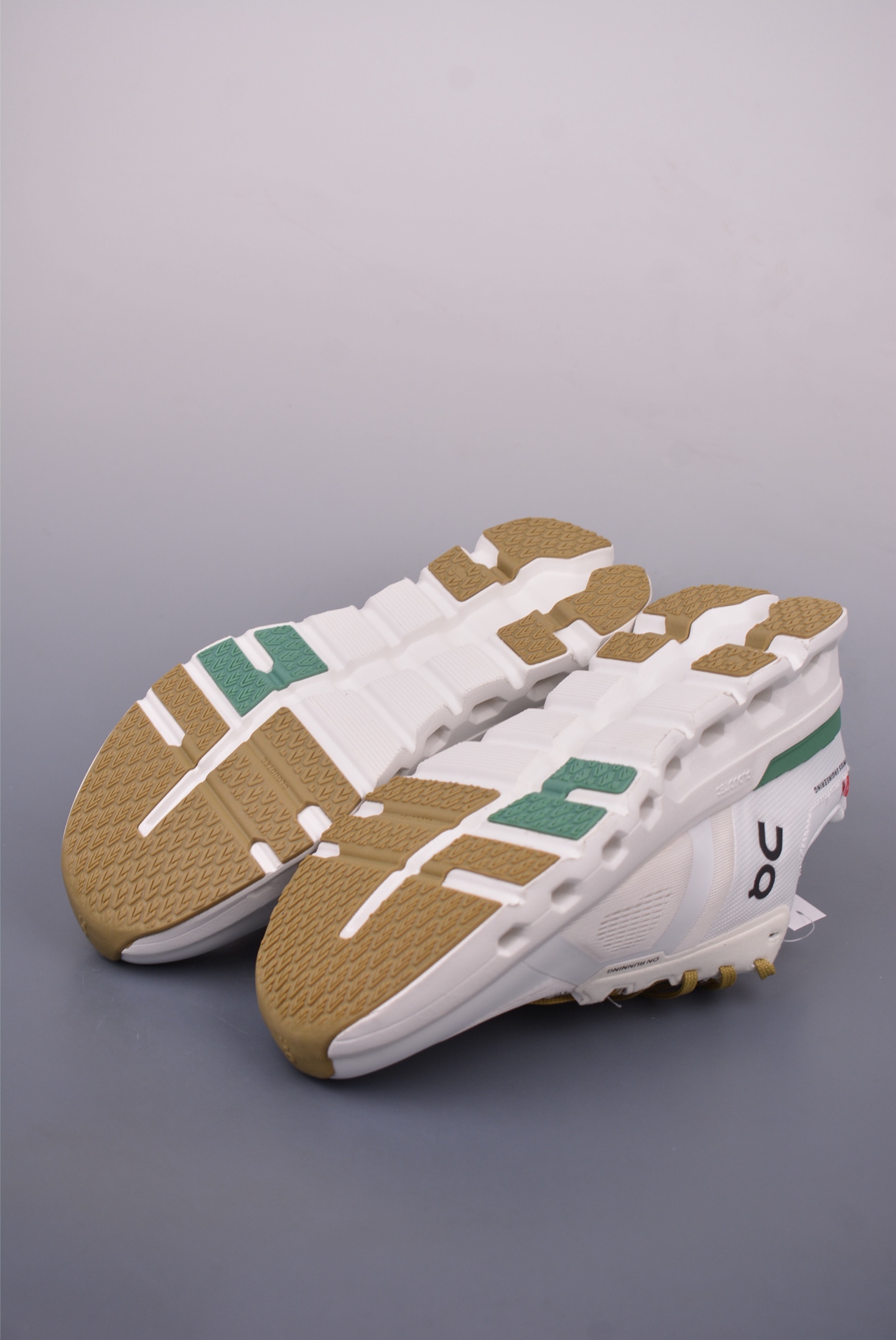 On Cloudtilt Loewe Running Shoes - Urban Outdoor Style for Men and Women 4 i1748213625724 4032 0 2